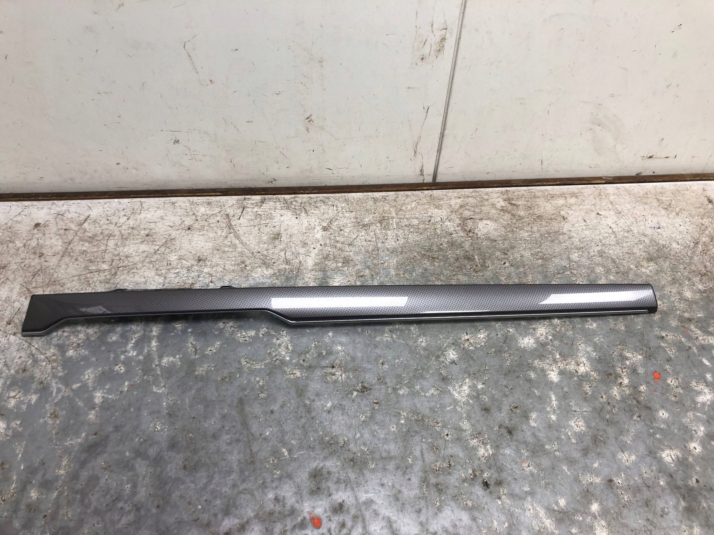 Moulage DEKOR Console RU7 VW PASSAT B8 LIFT 3G1853300D