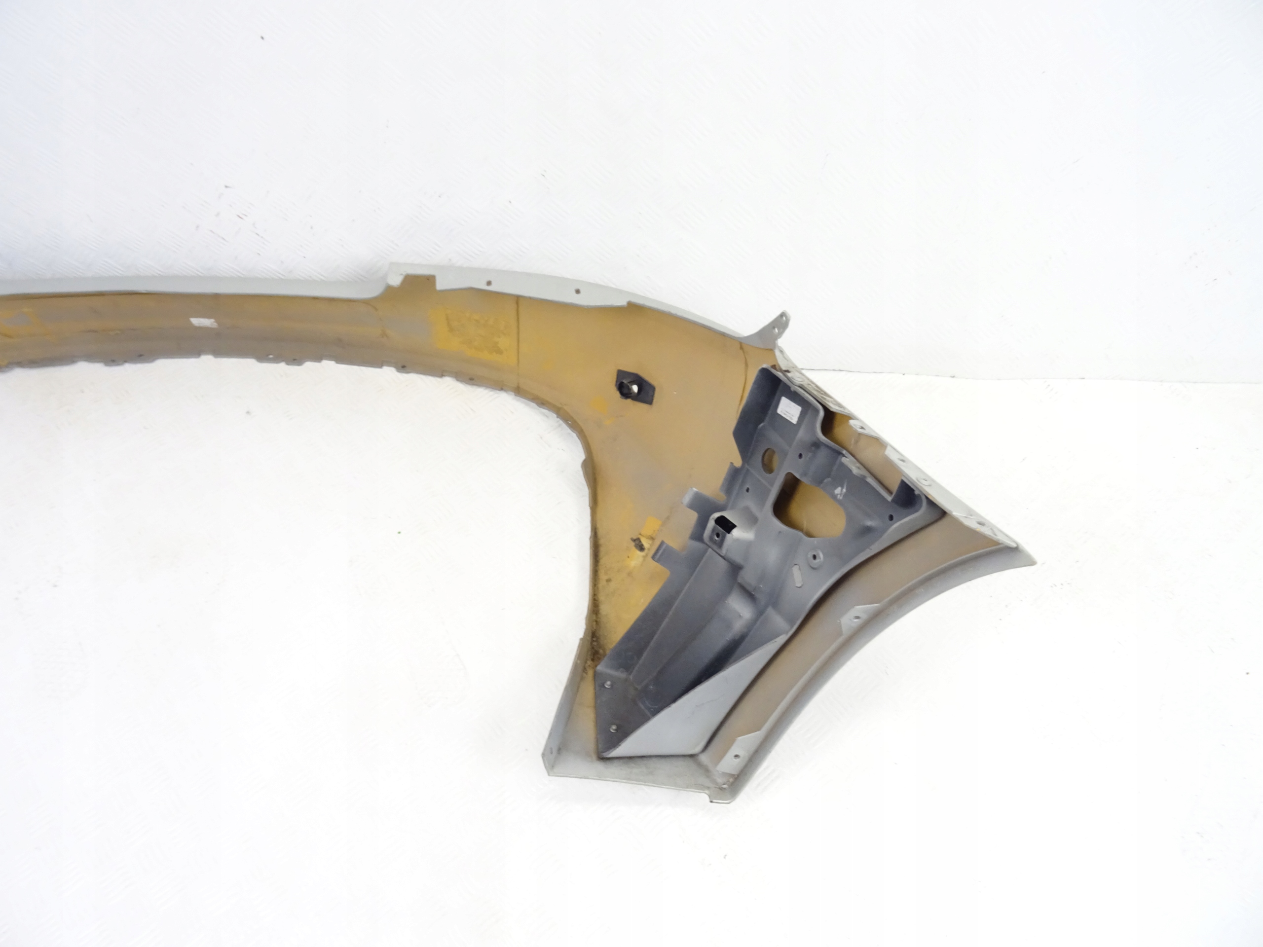 Aston Martin DB9 DBS V12 bumper rear