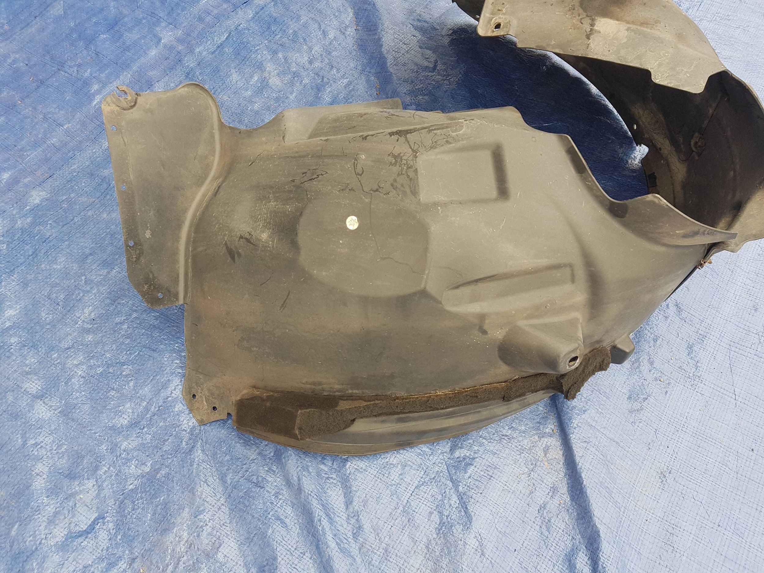 mudguard right front MERCEDES W251 R KLASA LIFT 2518802805