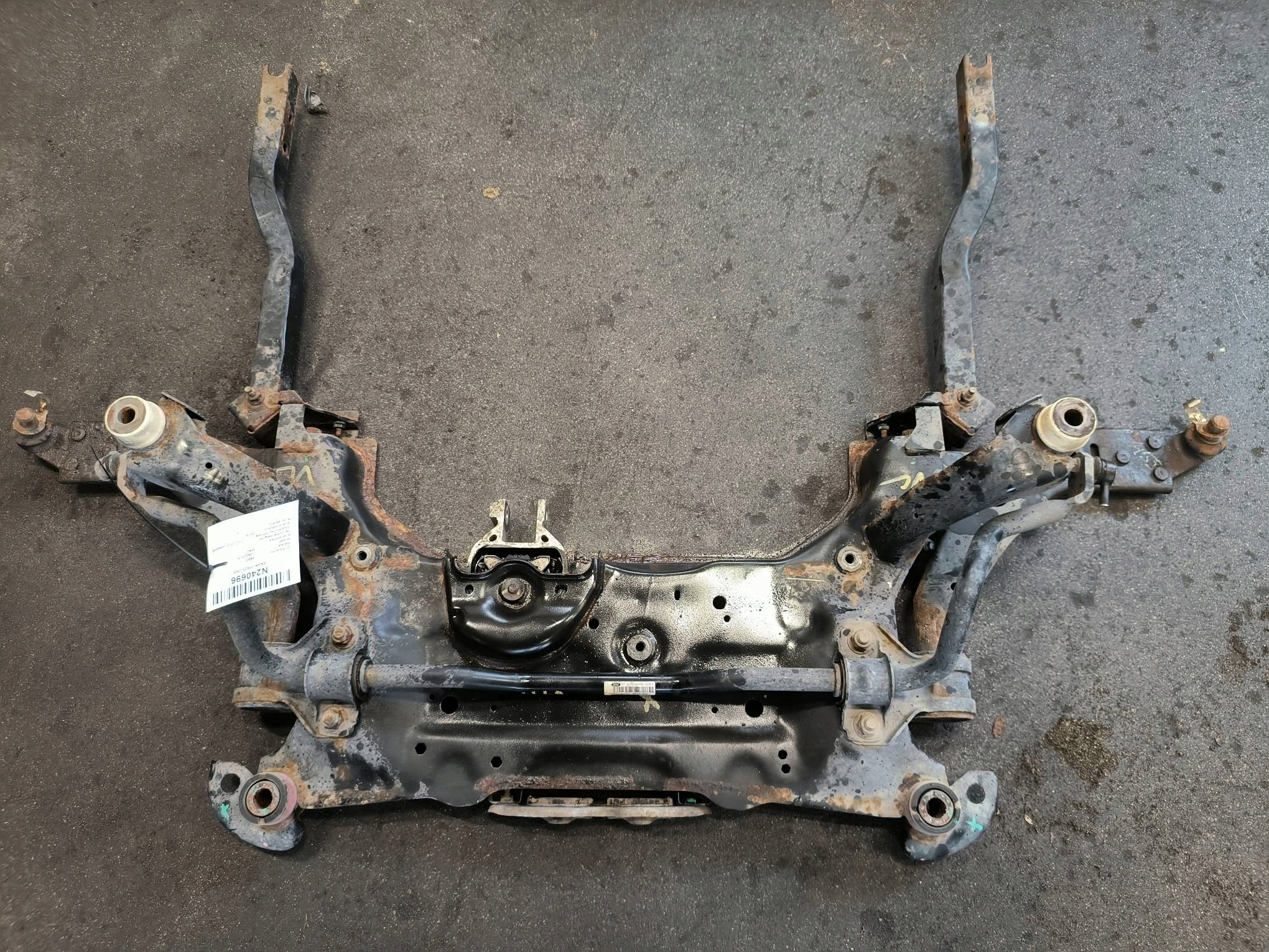 axle beam front EJ7C-5482-BNA LINCOLN MKC