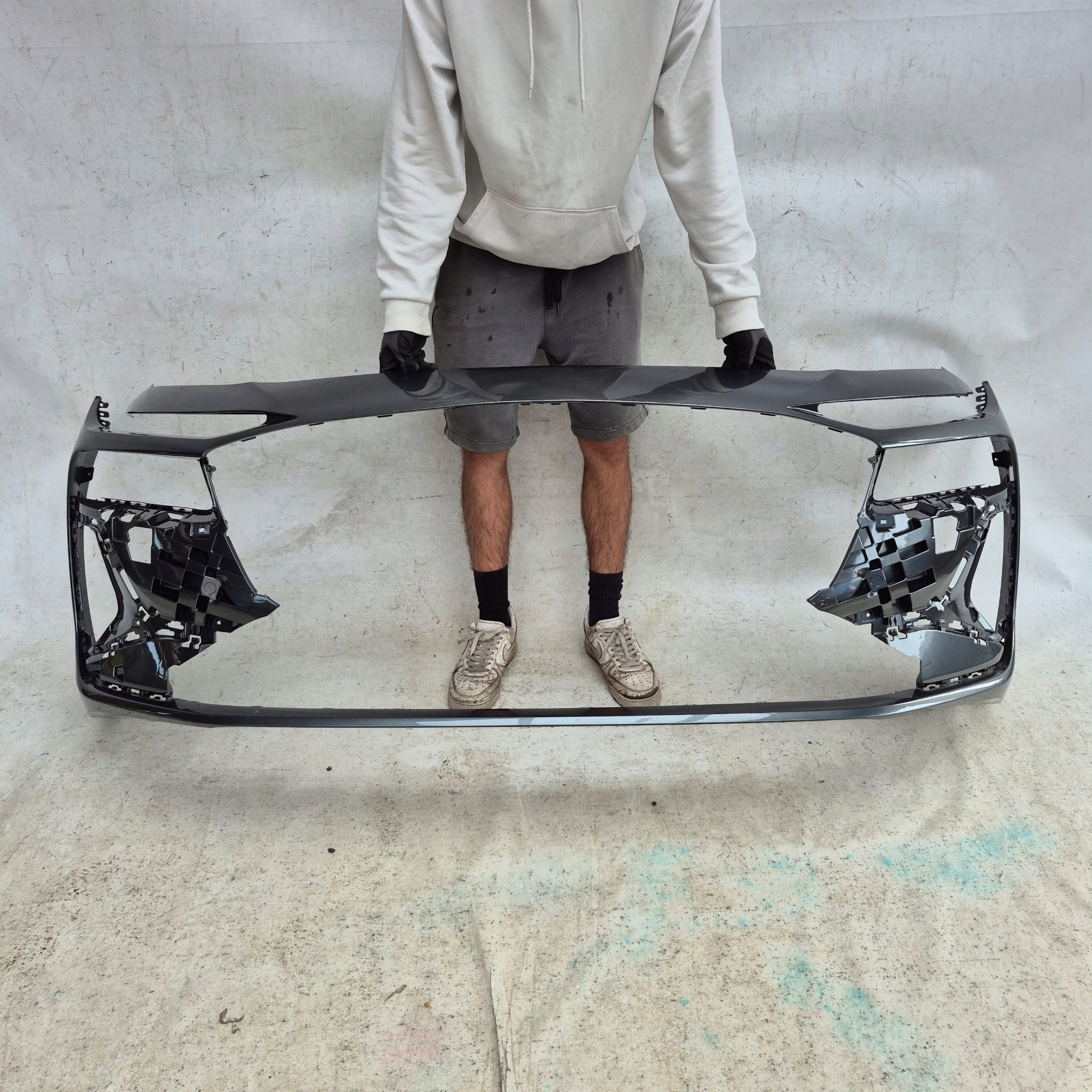 AUDI A6 C9 E-TRON 85E 25- bumper front front PDC