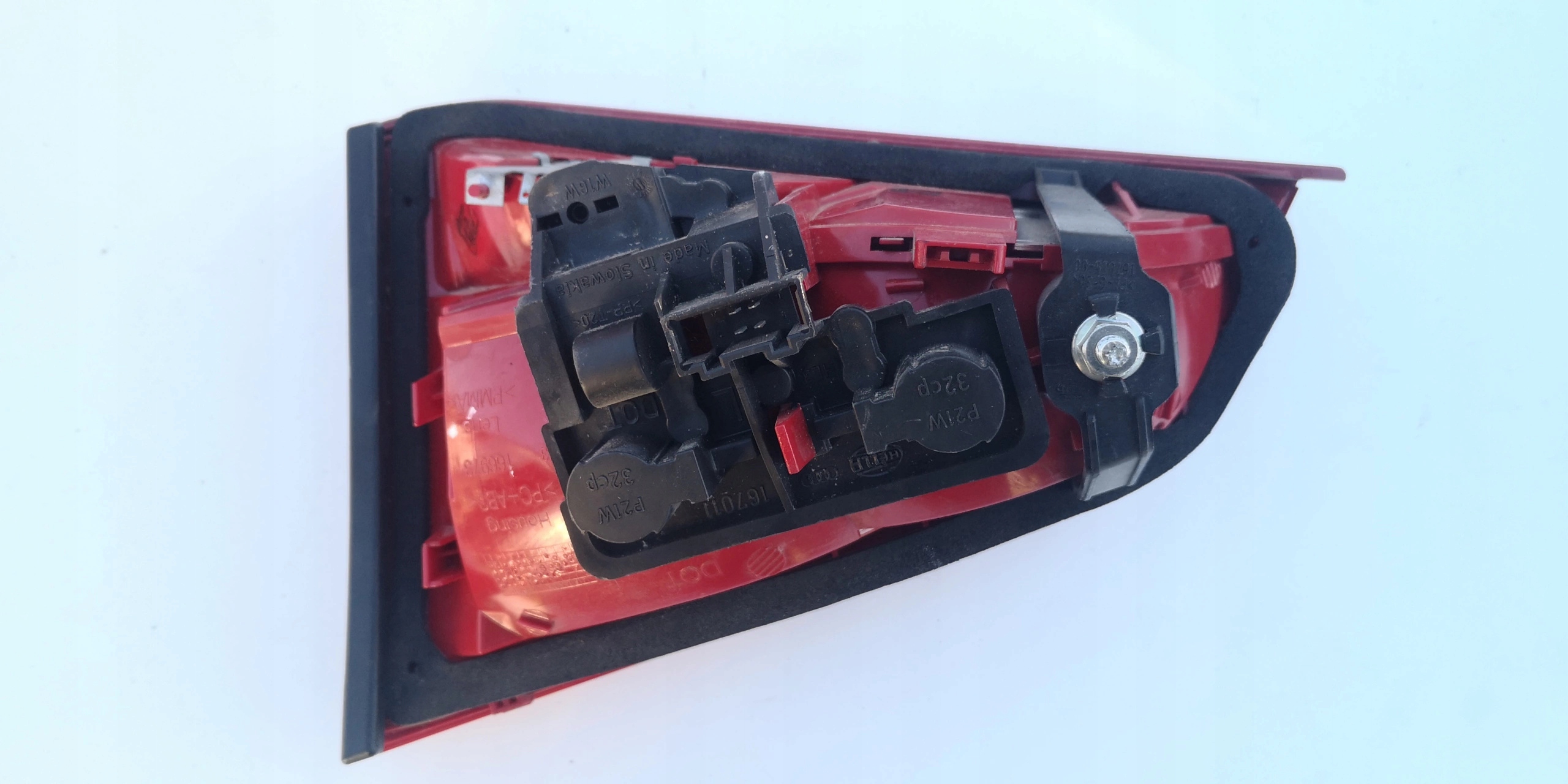 AUDI A4 B8 light rear right left 8K5945093E