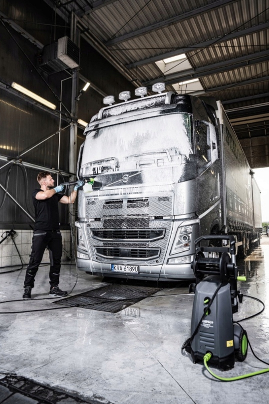 MYJKA CIŚNIENIOWA STALCO PRO 180 BAR ZESTAW PŁYN KARCHER POMPA MOSIĘŻNA Wydatek wody 552 l/h