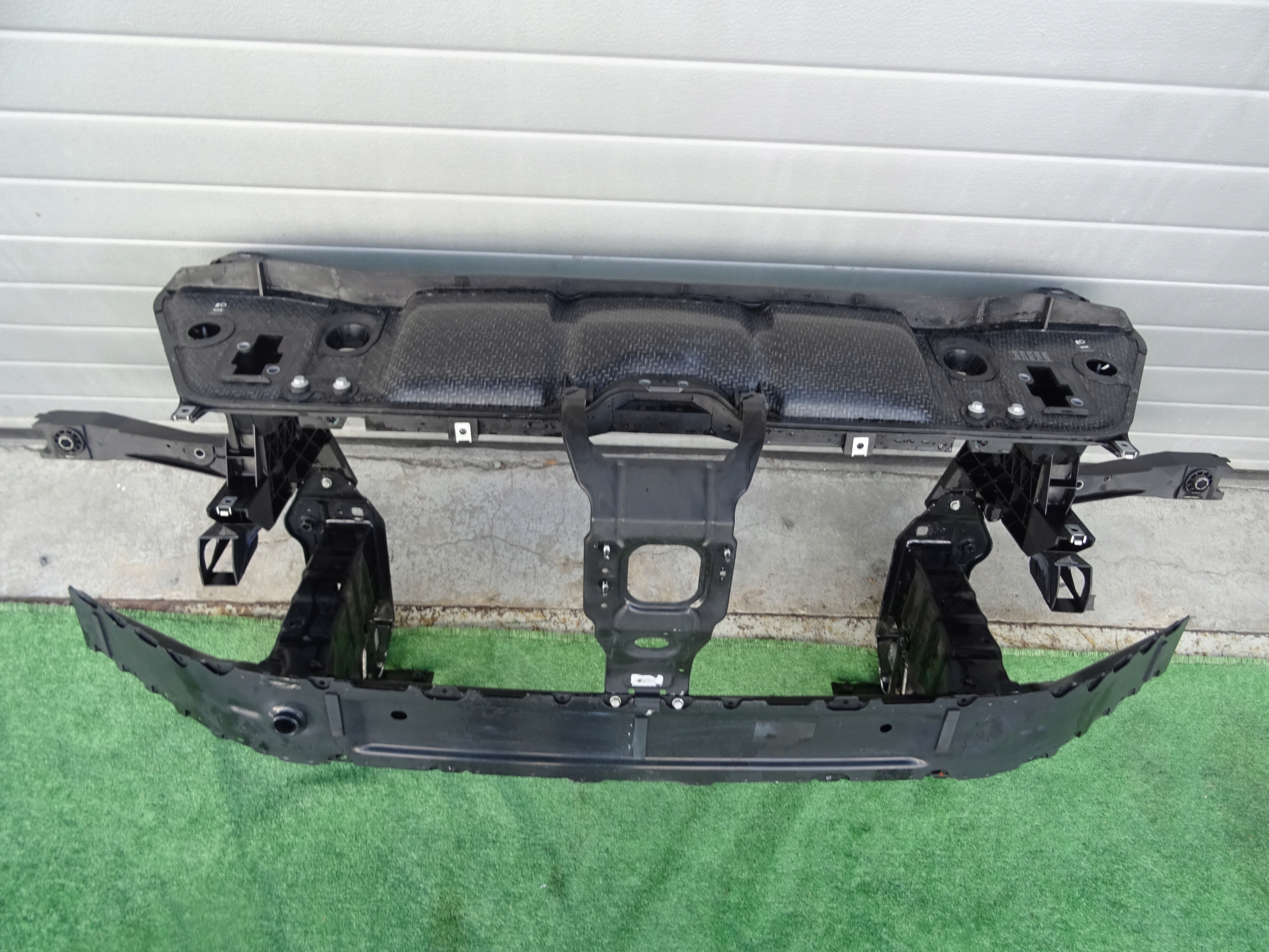 PAS PRZEDNI PRZÓD BELKA MERCEDES W167 GLE GLS Typ samochodu 4x4/SUV Samochody osobowe