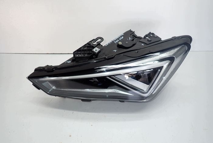 CUPRA FORMENTOR FULL LED 19- reflektor gauche feu gauche 5FG941035B