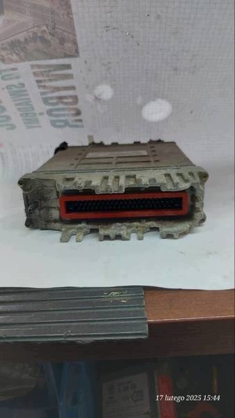 0281001423/424 ordinateur VW PASSAT B4