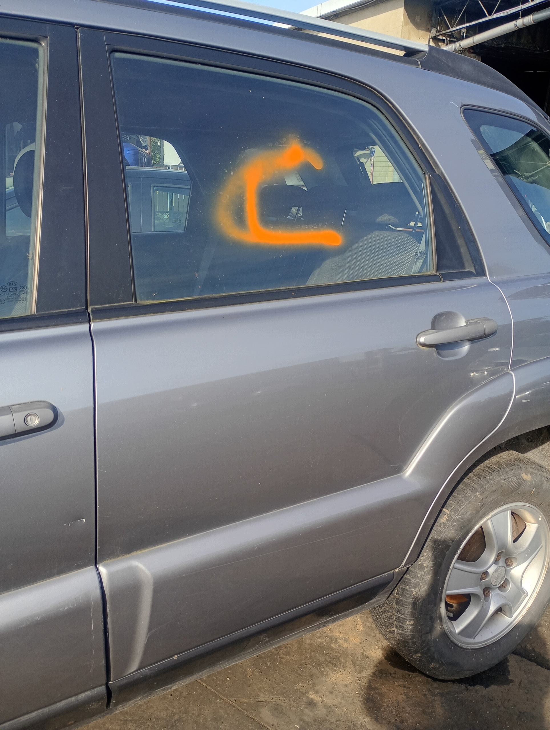 door left rear. rear part Kia Sportage 2 II 04-10 code lakieru S4