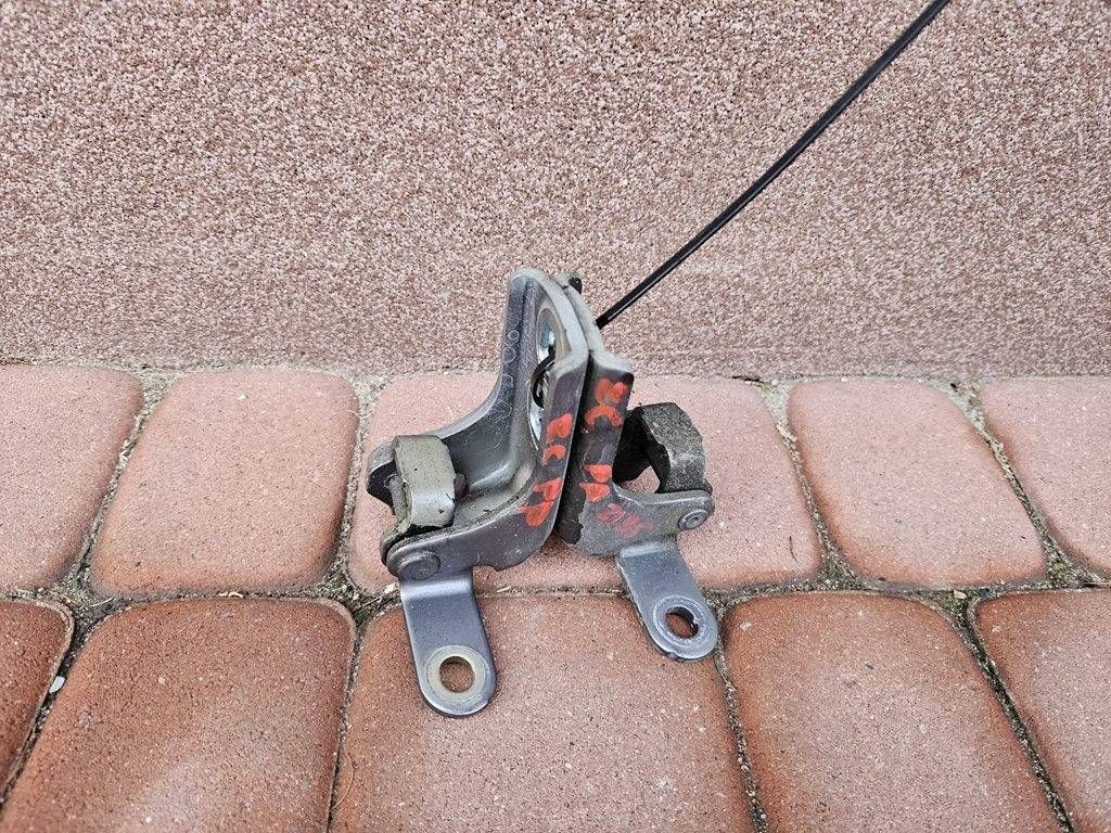 hinge hinges door front przednich prawych right Opel Zafira C