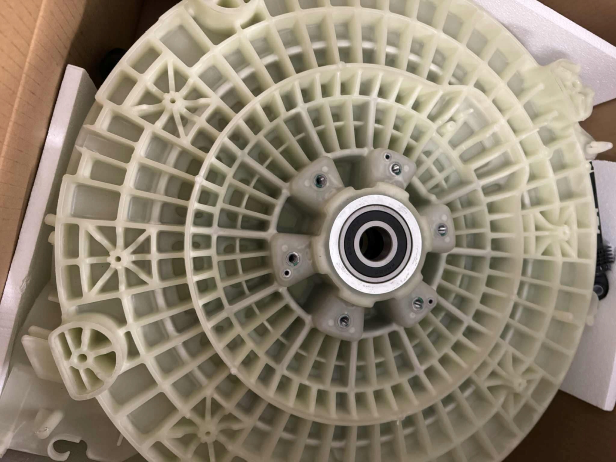 Lg AGM75471417 – dolna część bębna do pralki