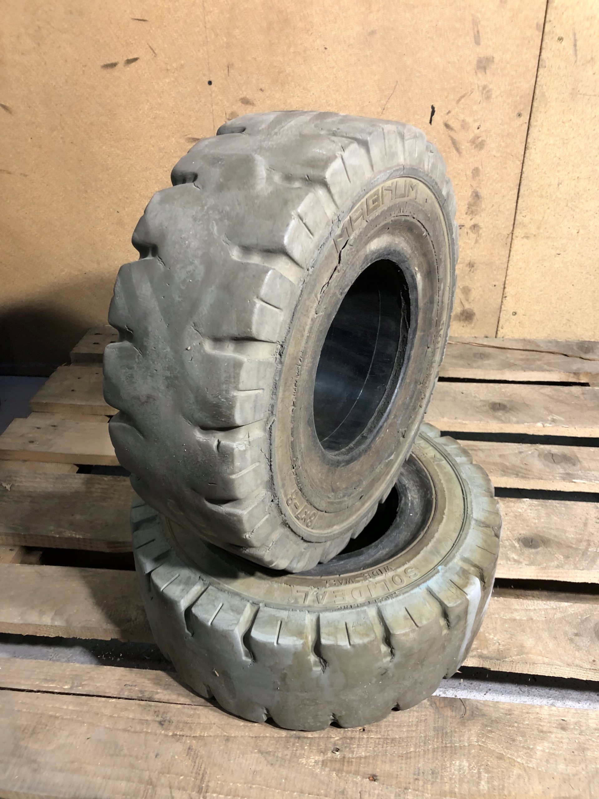 Полная шина 18x7-8 Trelleborg Elite xP