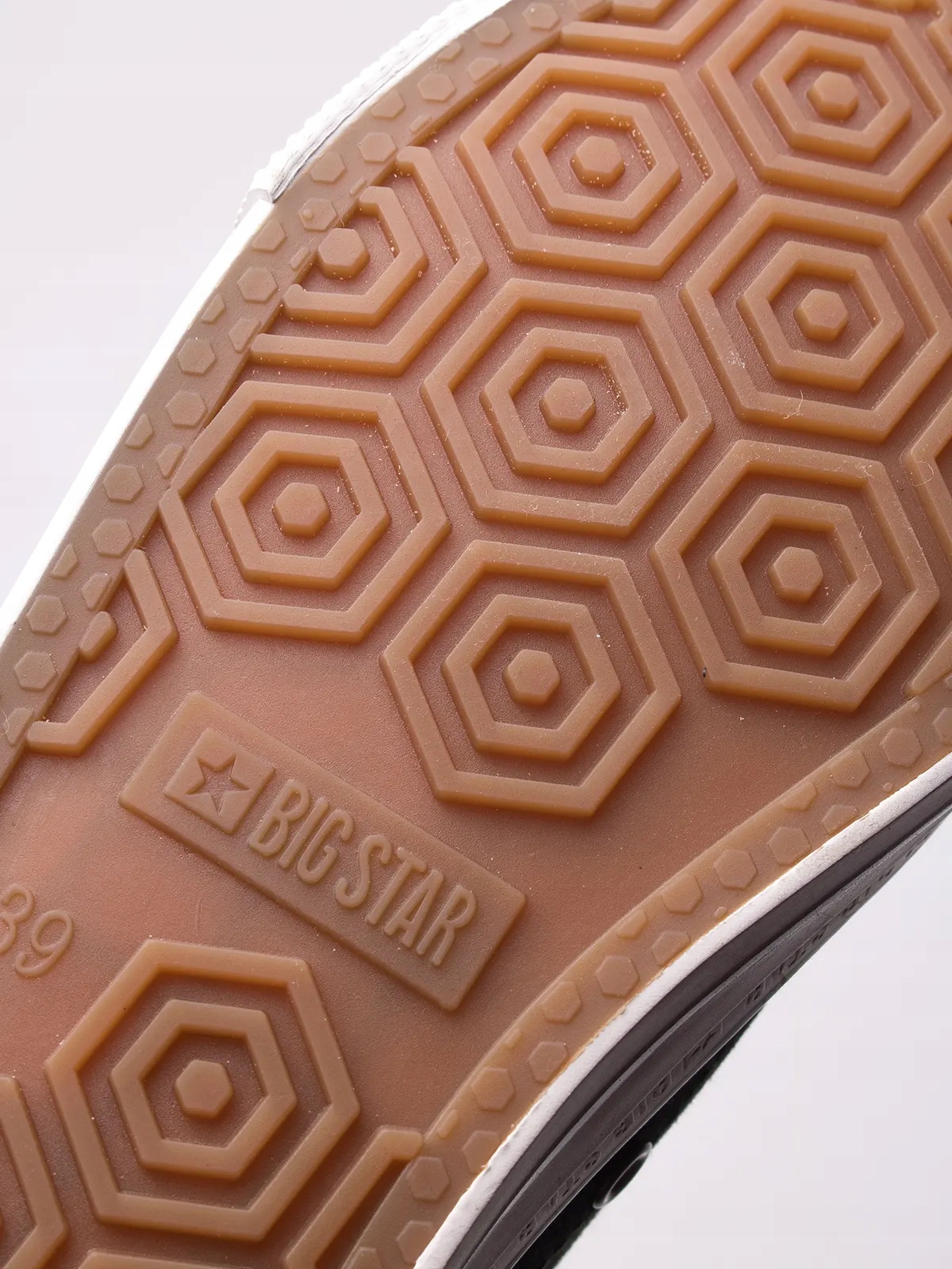 TRAMPKI DAMSKIE BIG STAR BUTY SPORTOWE TENISÓWKI OBUWIE WIOSENNE DD274338 Płeć kobieta