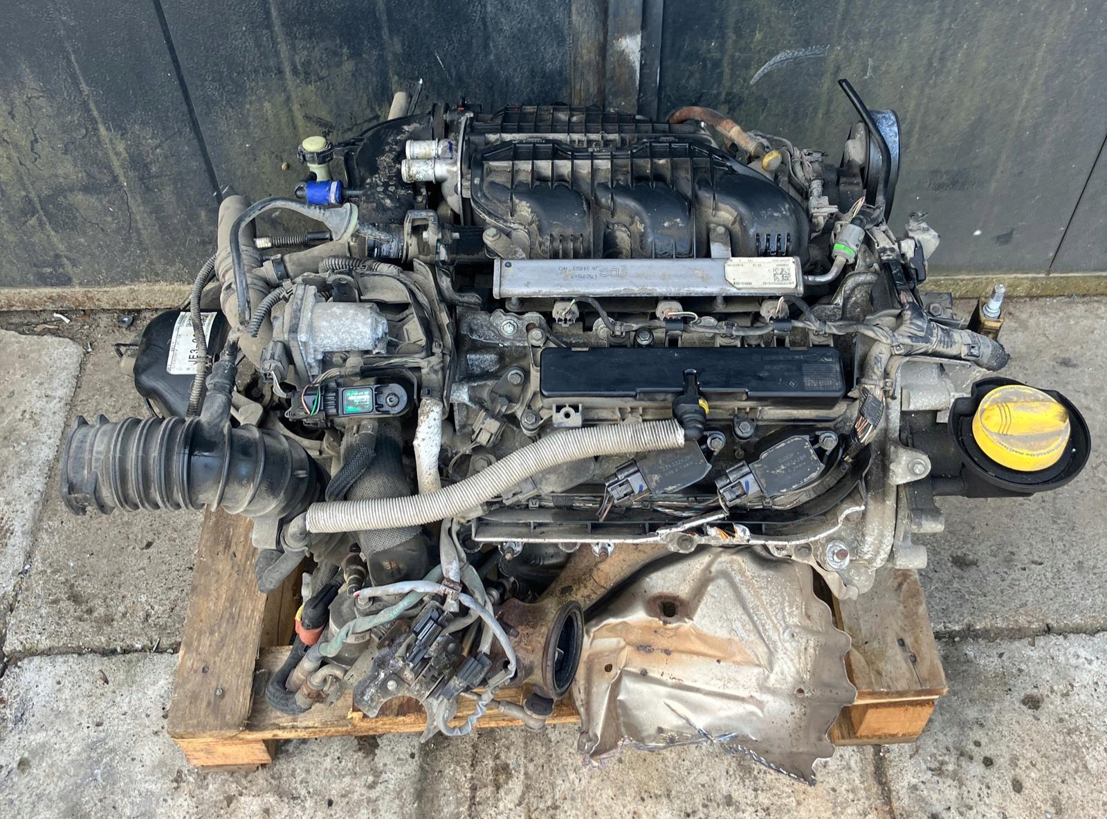 engine RENAULT TWINGO III 0.9 TCE H4BC401 KOMPLET