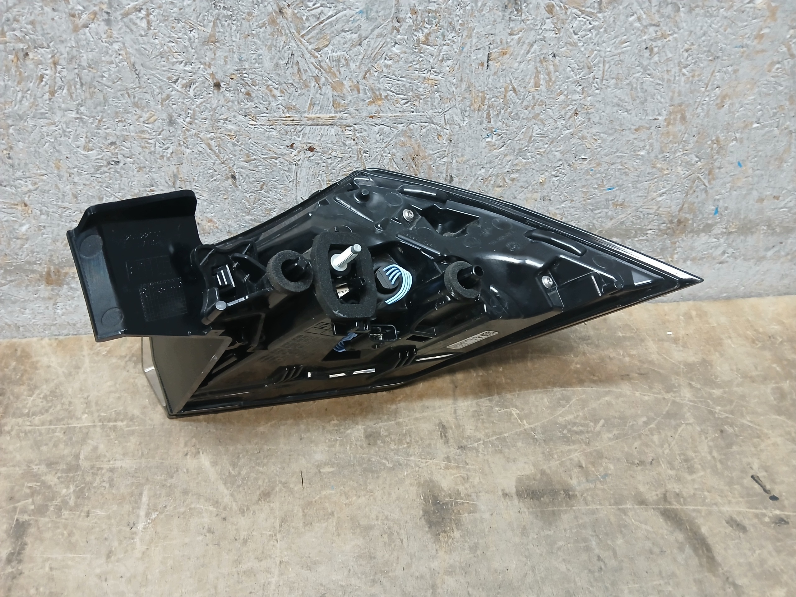 light rear part left RENAULT SYMBIOZ LED 265559603R