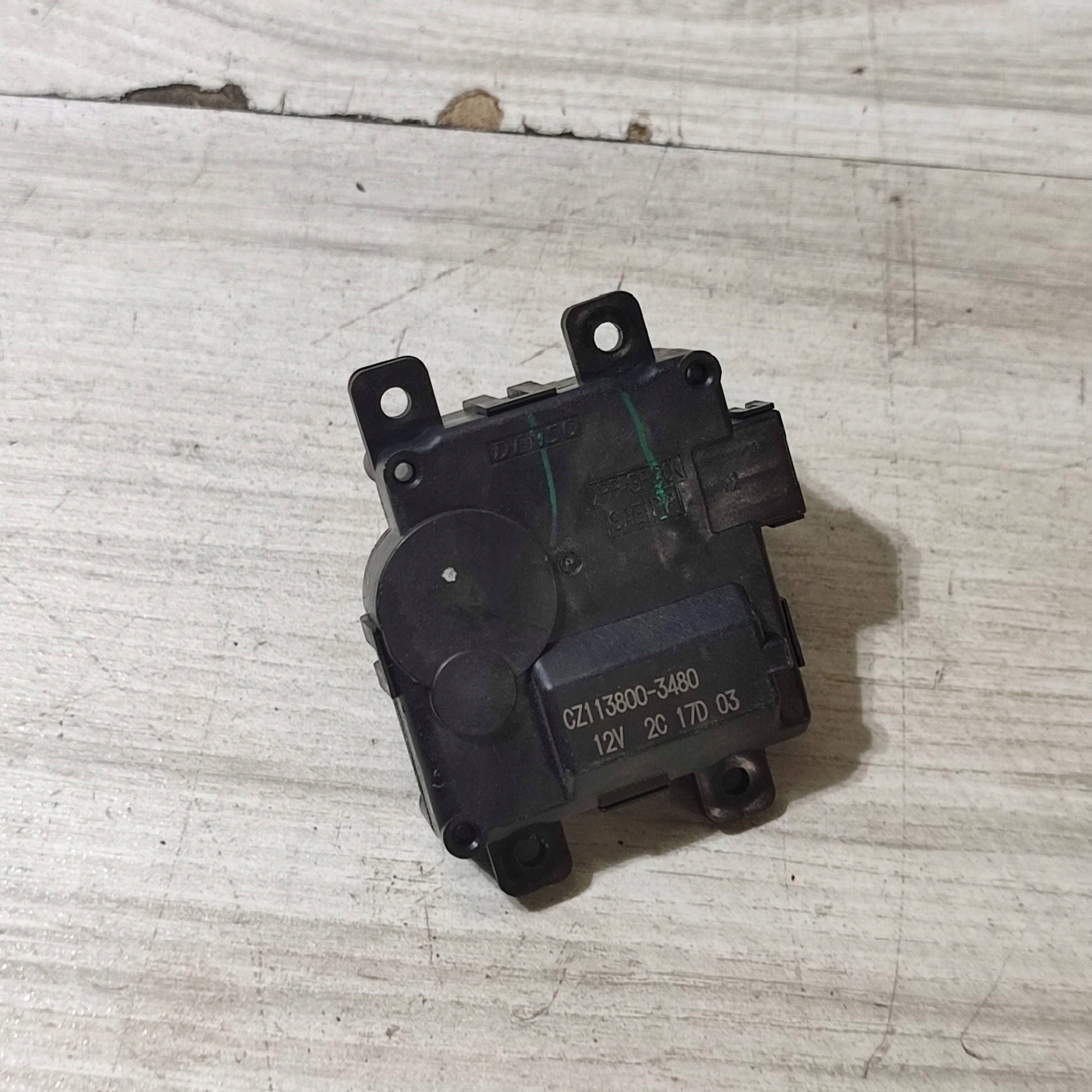 Micro moteur klap Bouches buses Suzuki Vitara (LY) CZ1138003480