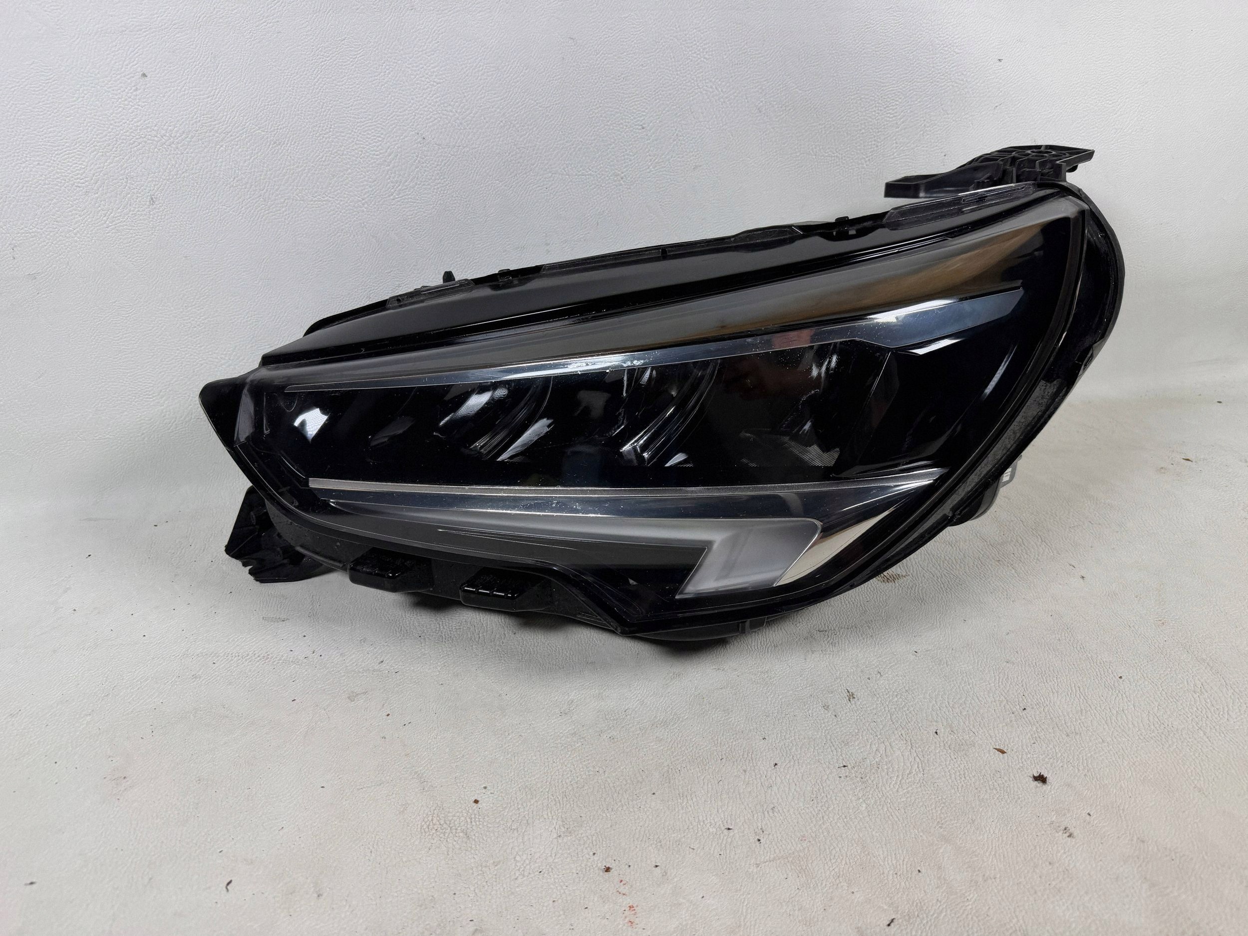 Opel Corsa F 18- Full LED light left front front