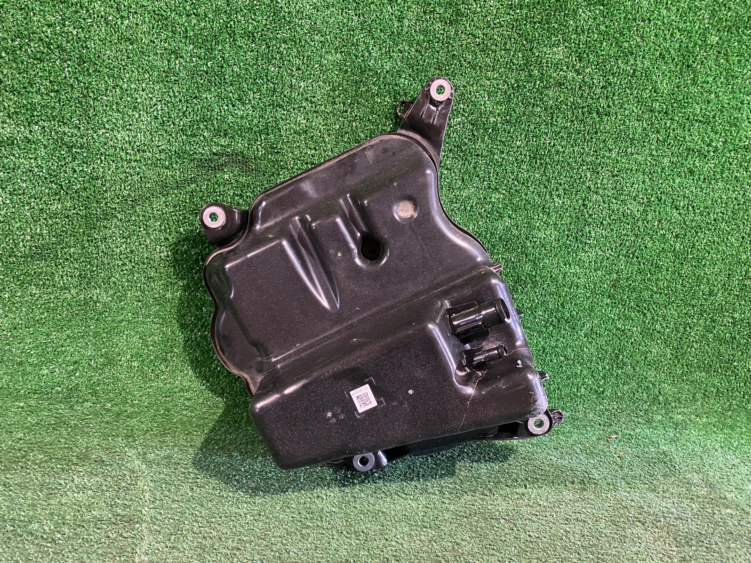 spremnik pumpa ADBLUE AUDI A6 C8