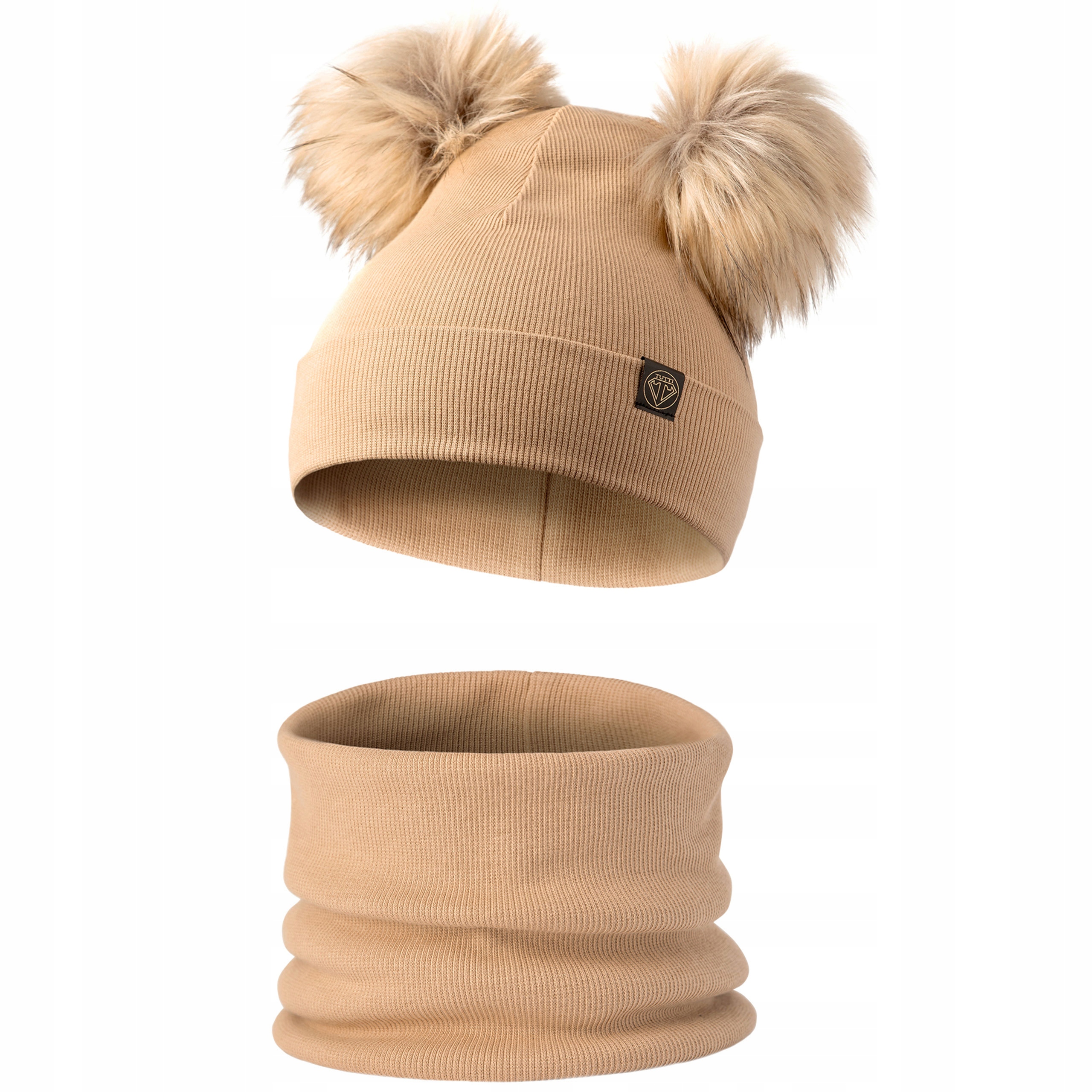 

Czapka komin komplet pompony jesień/zima 44-48