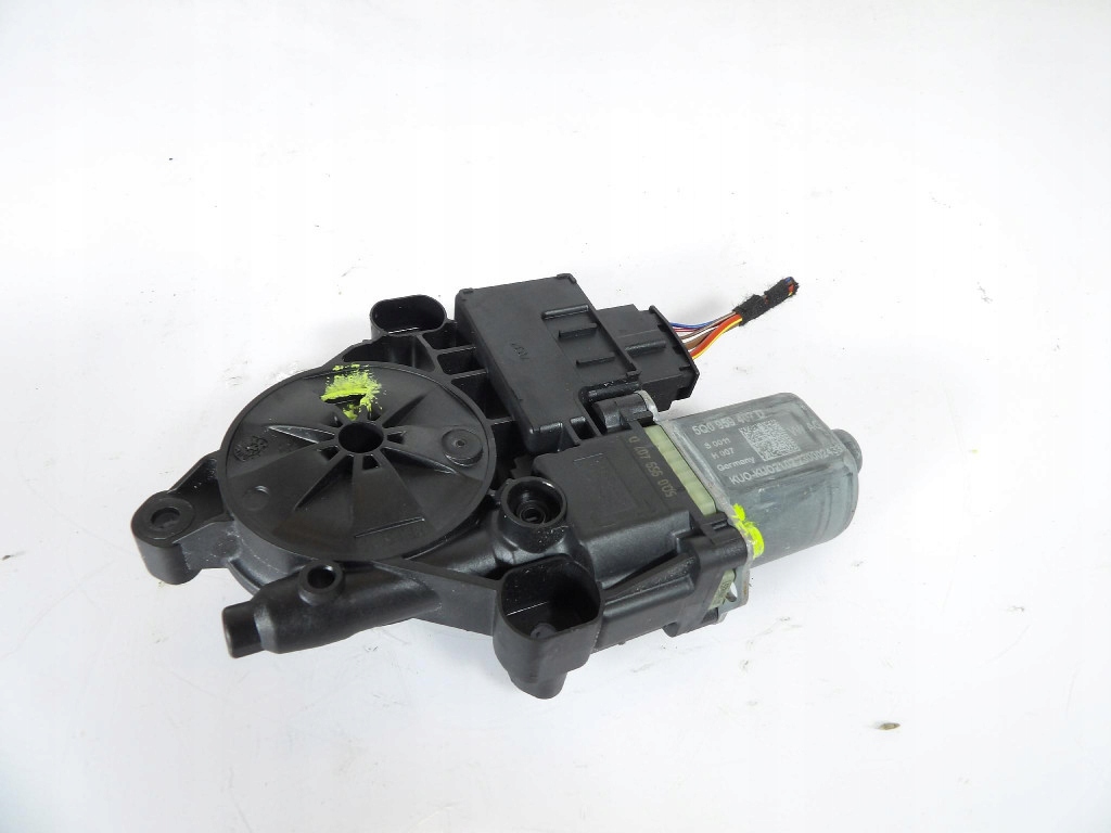 SKODA SCALA mini motor windows rear part left 5Q0959407D