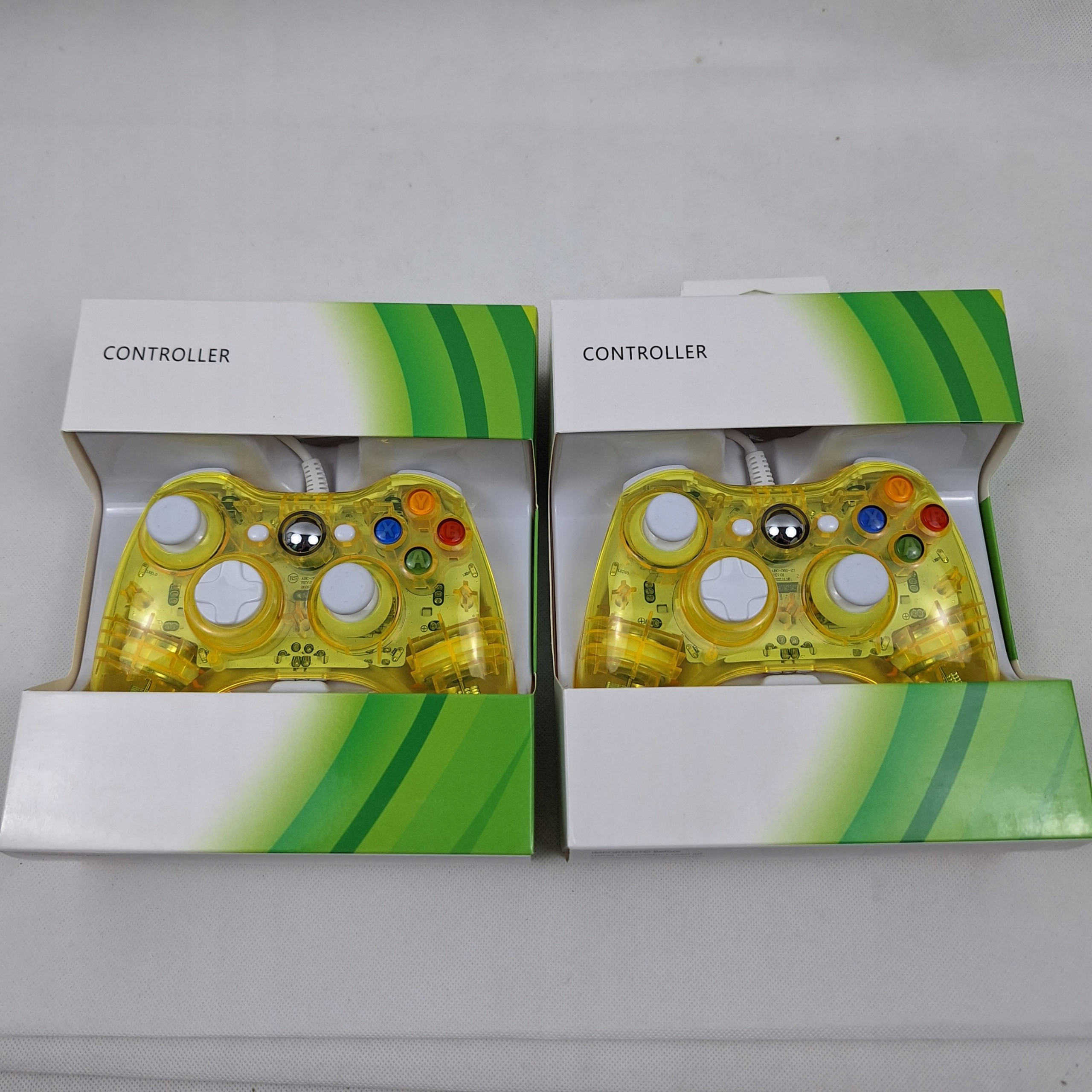 KONSOLA XBOX 360 SLIM S PADY KINECT GRY PRO GAMER Dołączone gry KINECT ADVENTURES HALO 4 DESTINY CALL OF DUTY MODERN WARFARE 4