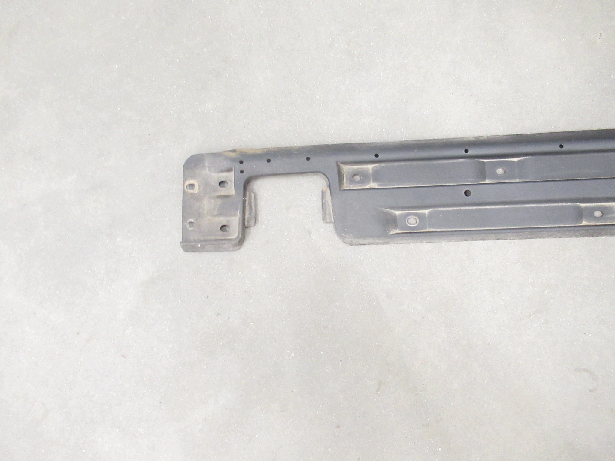 cover chassis of the threshold left BMW e39 sedan KOMBI