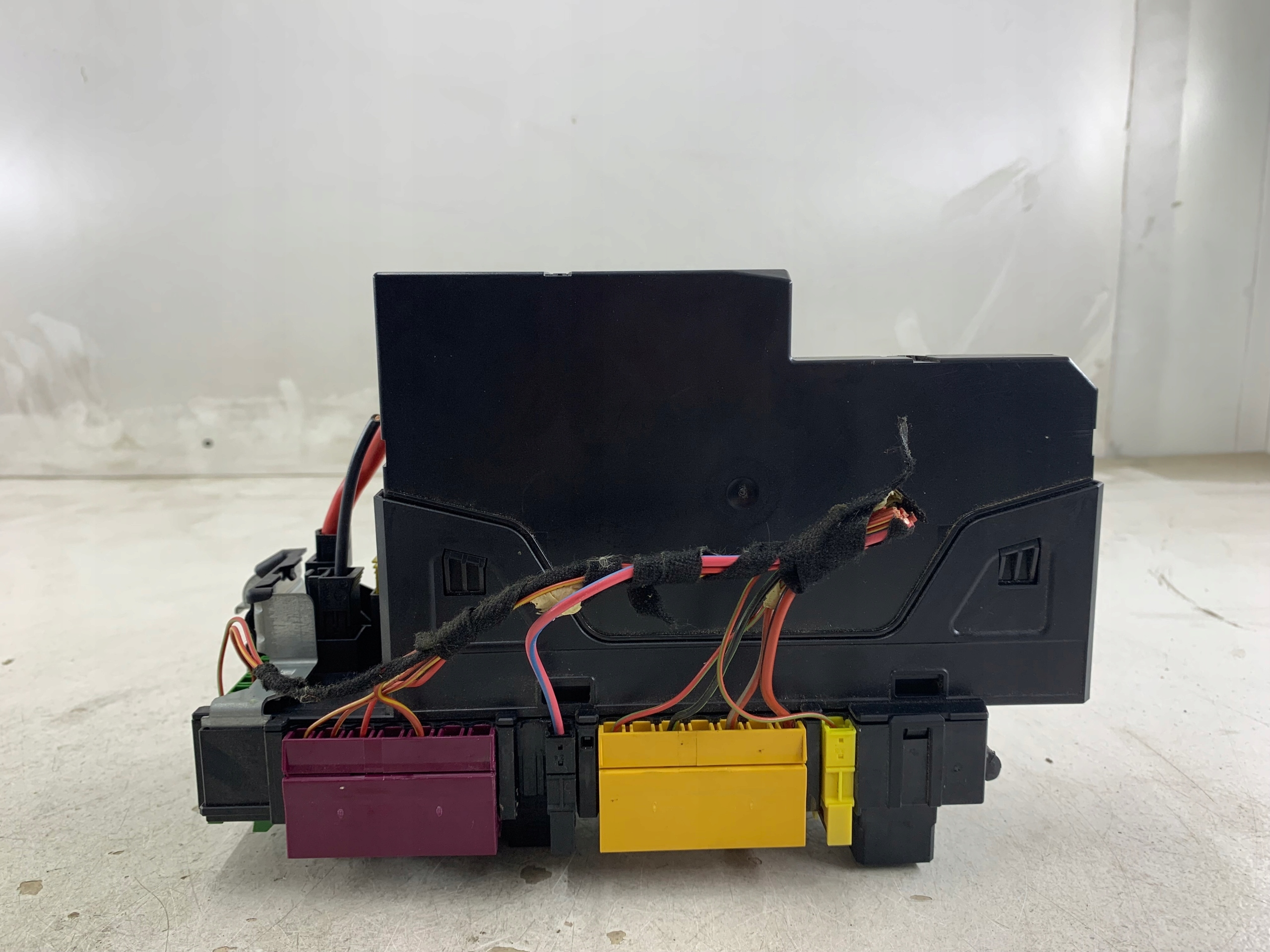 MERCEDES W212 module SAM BSI fuse box 2129004001