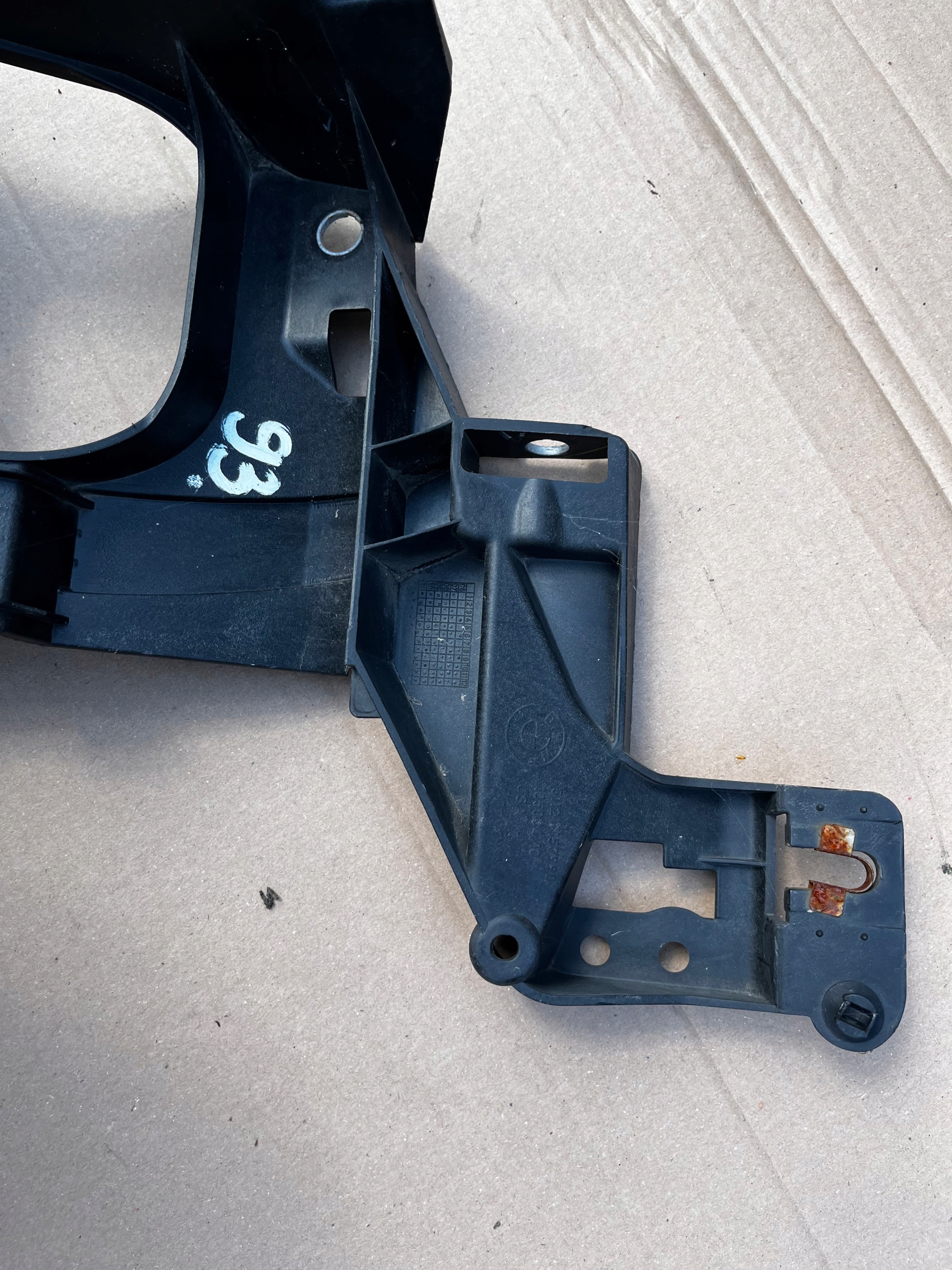 93 BMW X5 X6 E70 E71 WSPORNIK MOCOWANIE BŁOTNIKA R Producent części BMW OE