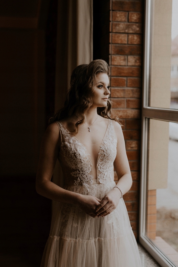 Naszyjnik ślubny ROSE listkami CYRKONIE jakość wow Marka Kokonet