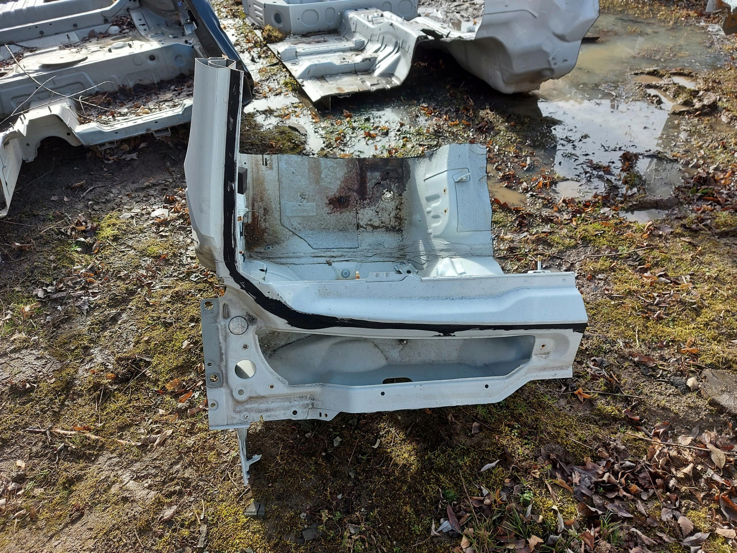 Ford Ranger VI 6 pillar quarter fartuch front right 2AB
