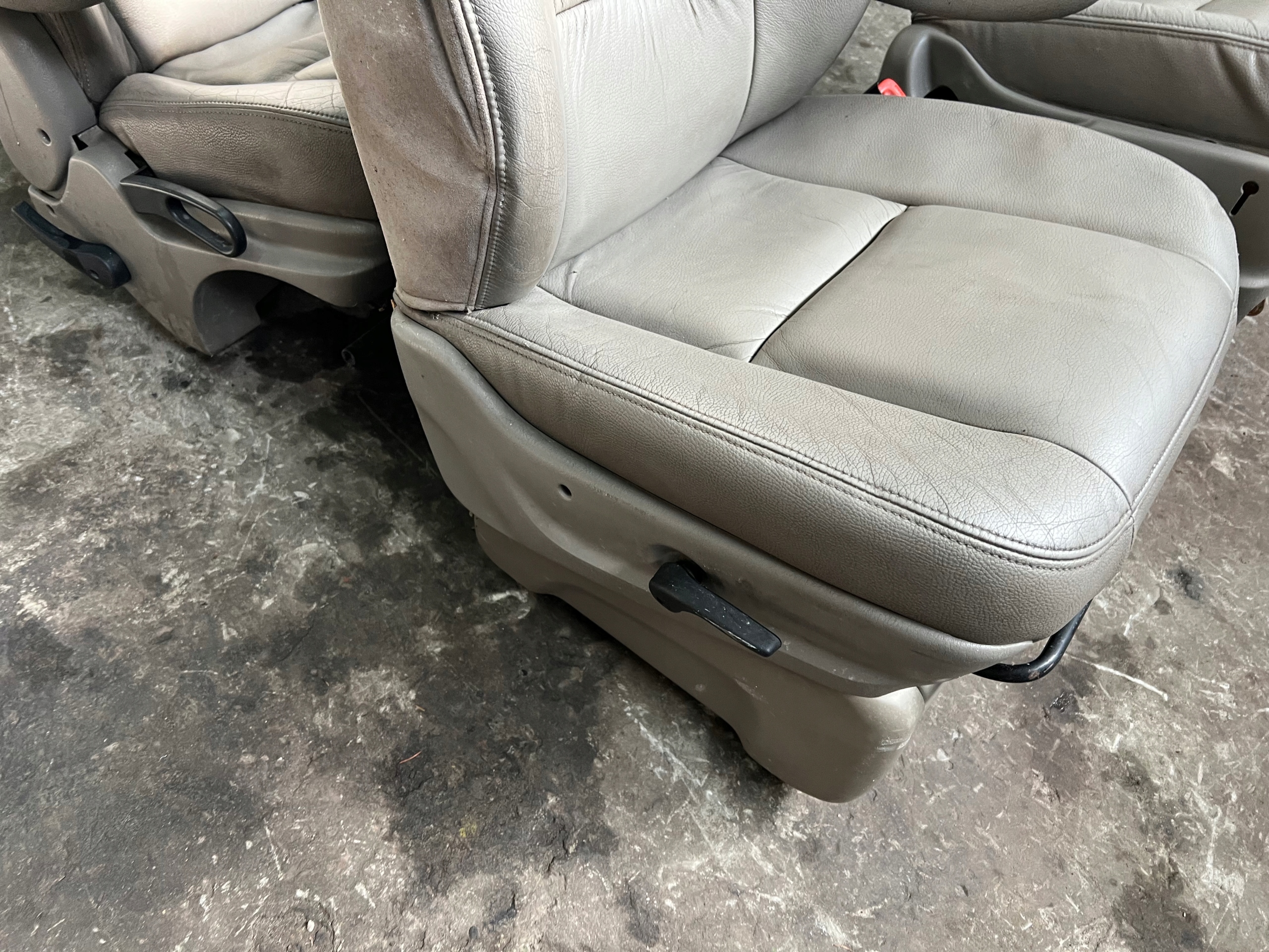 CHRYSLER Voyager IV диван комплект кожа водители