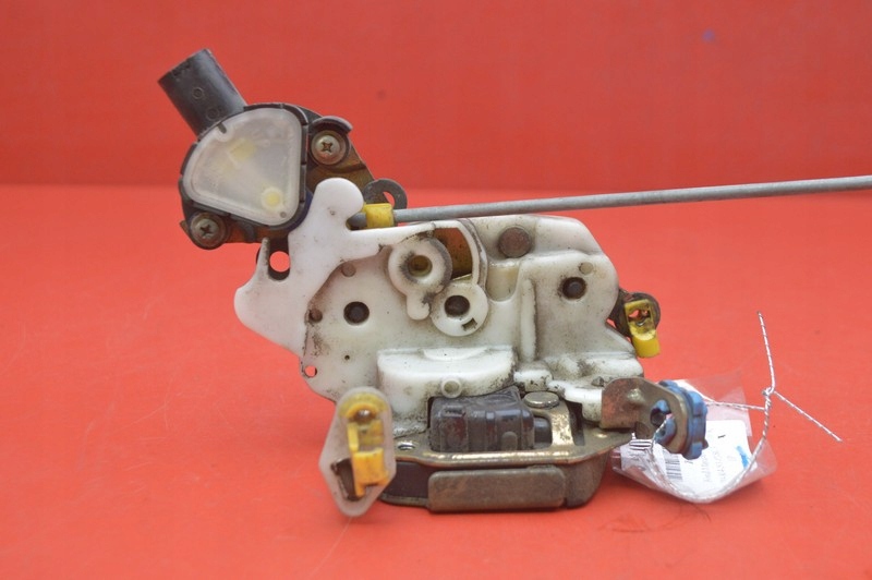 lock door left front front EU FORD MAVERICK 1 and 93-96