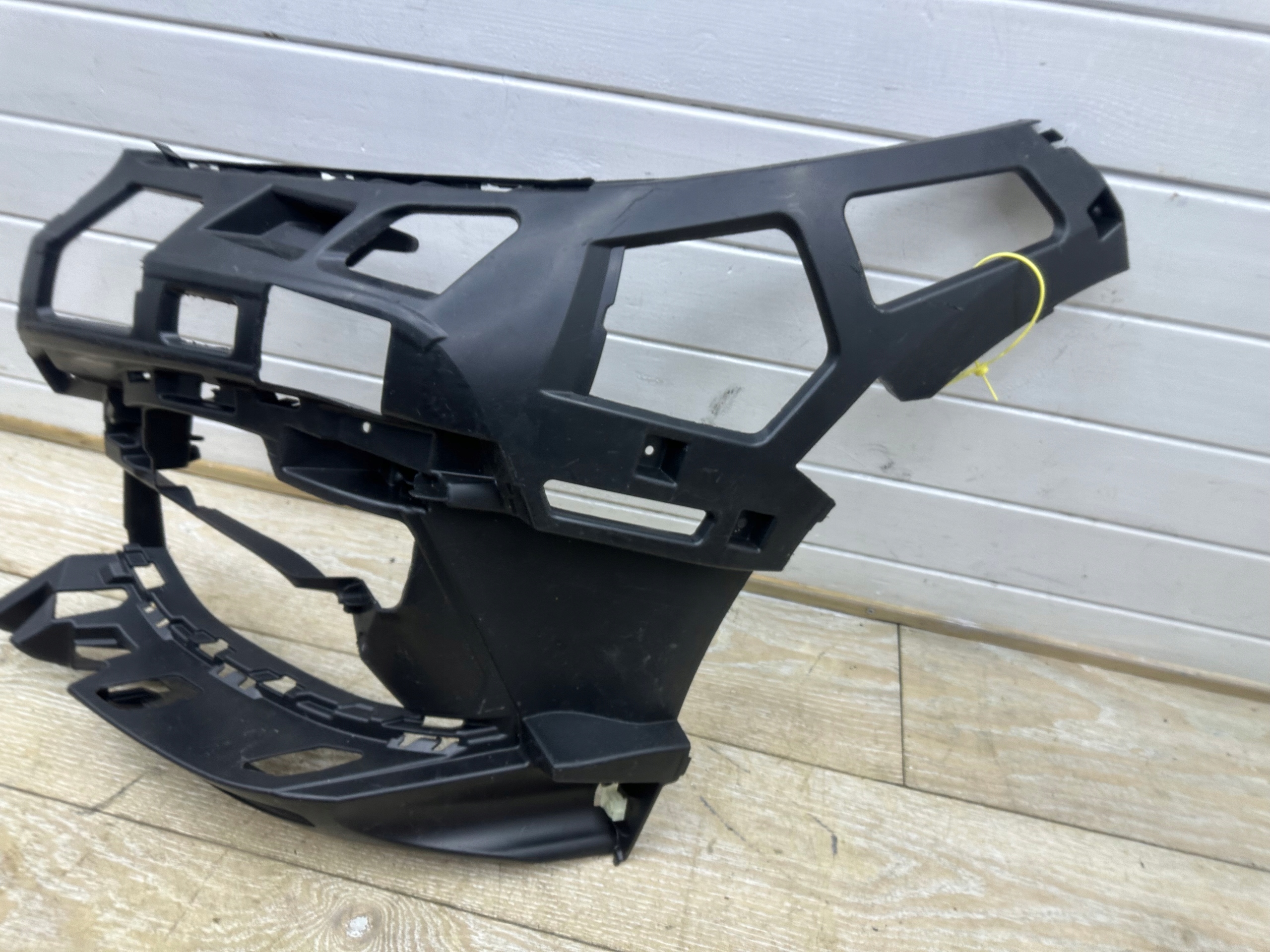BMW 1 F40 support holder of a bumper left front 7459713