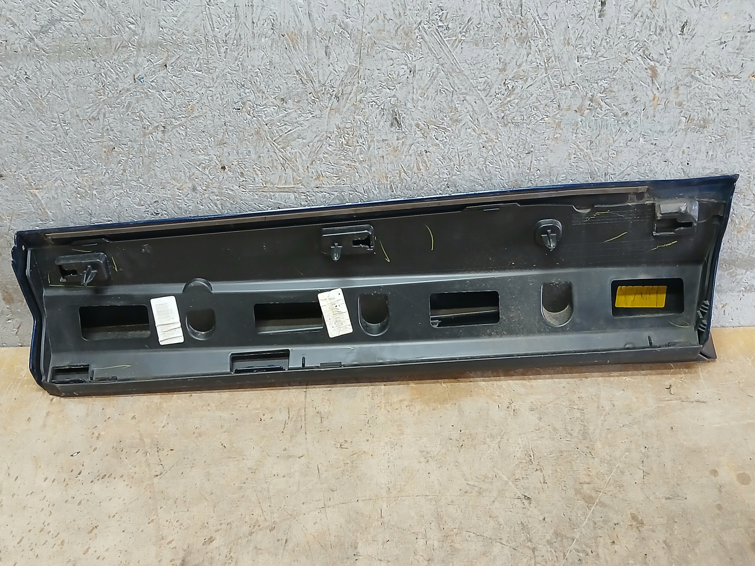 door rear part right moulding cap AUDI Q3 83A853970