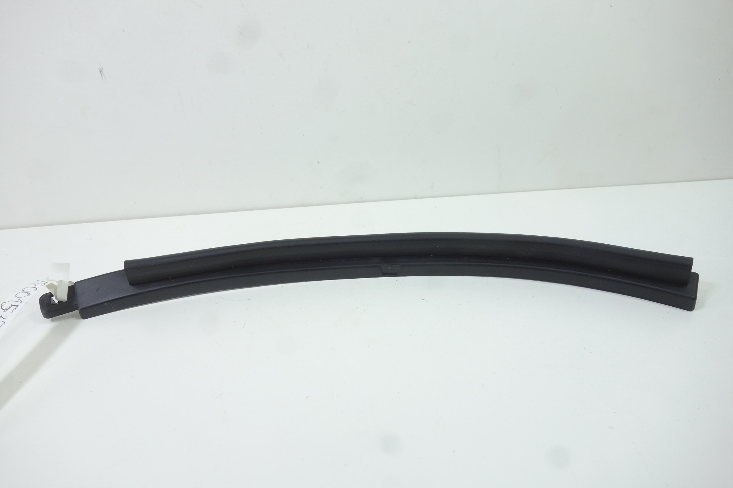 ПРОКЛАДКА КАПОТА ЛЕВАЯ OPEL GRANDLAND X YP00153780