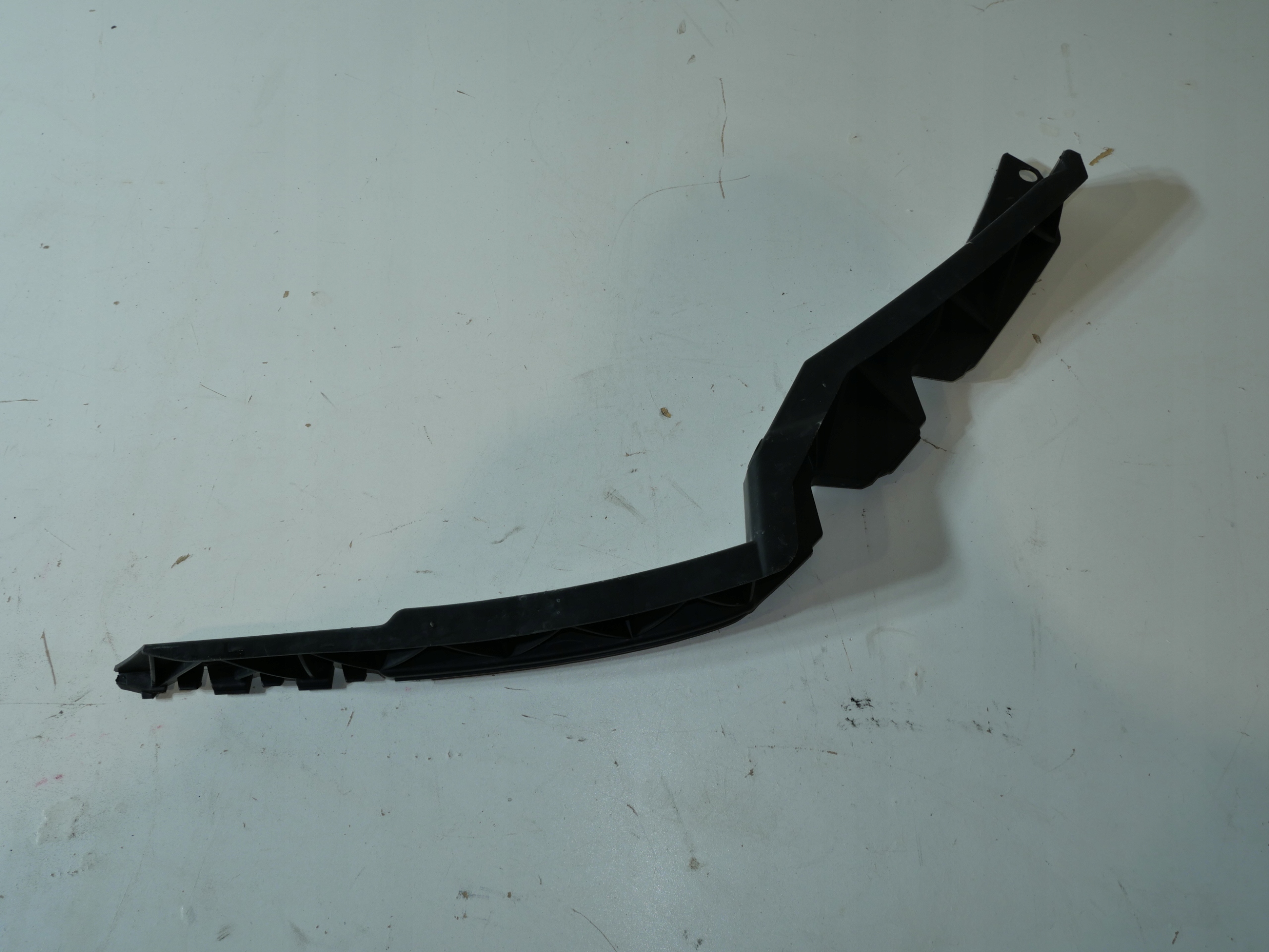 bumper bracket front SKODA OCTAVIA II 1Z0807183B