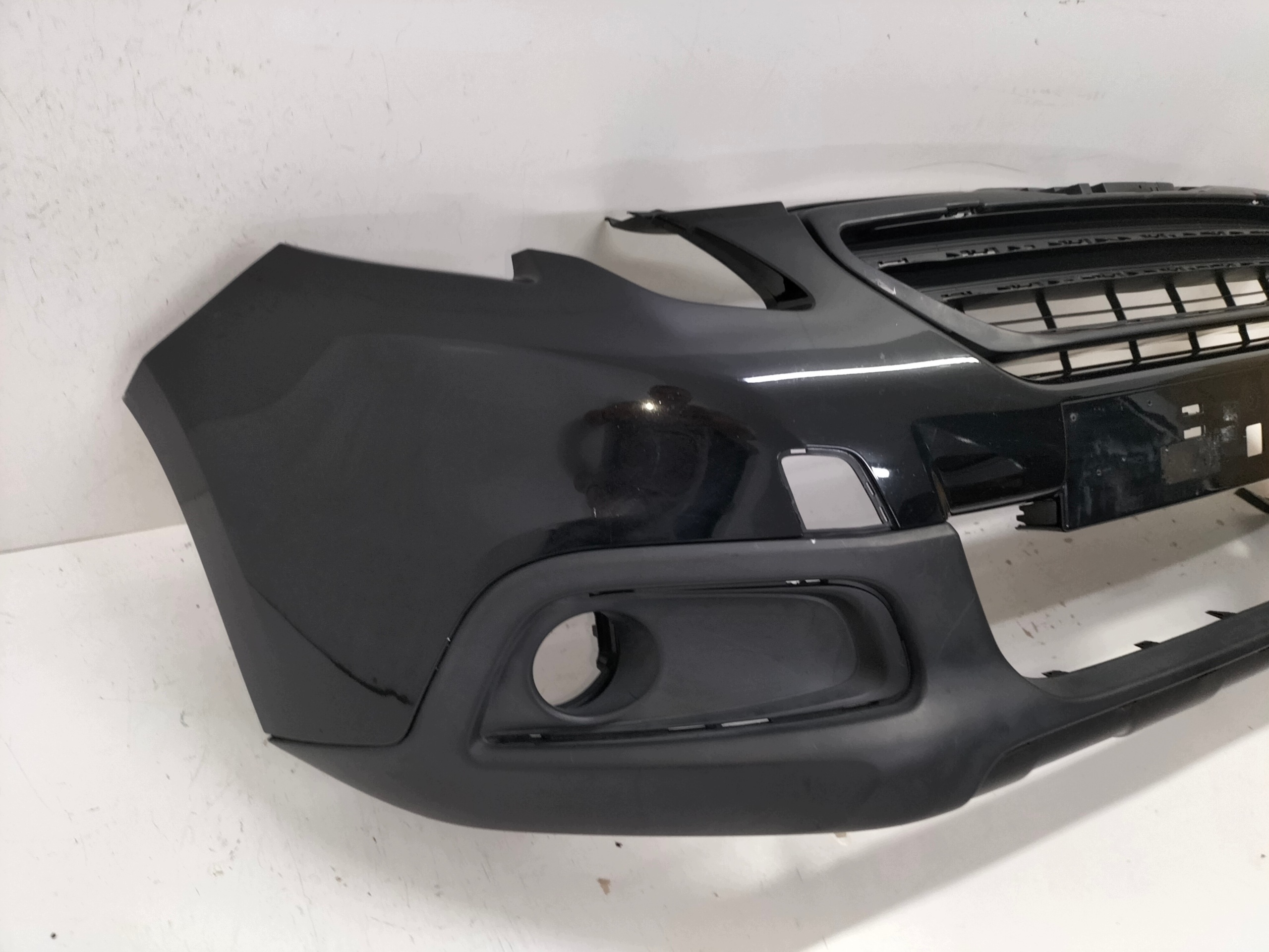 Frontstoßstange vorne PEUGEOT 2008 13-16