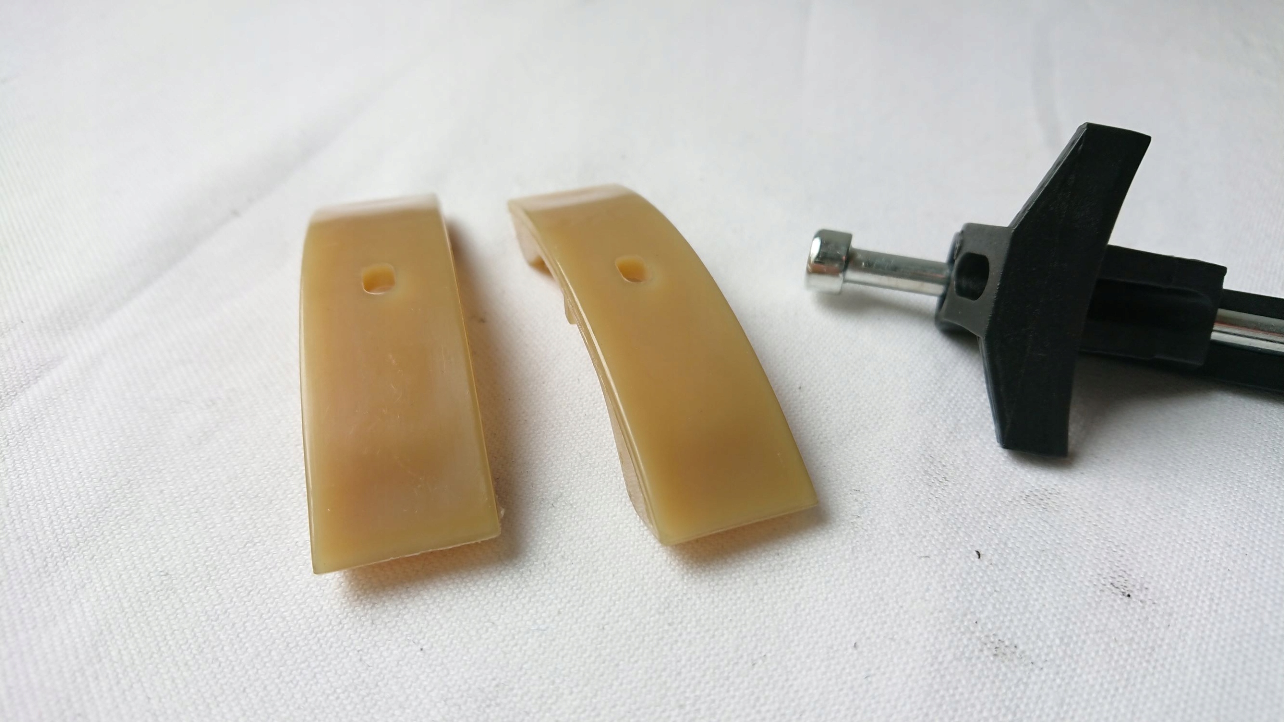 SLIZGI NAPINACZA LANCUCHA SEAT EXEO 1 8 T Part number 21SKV002