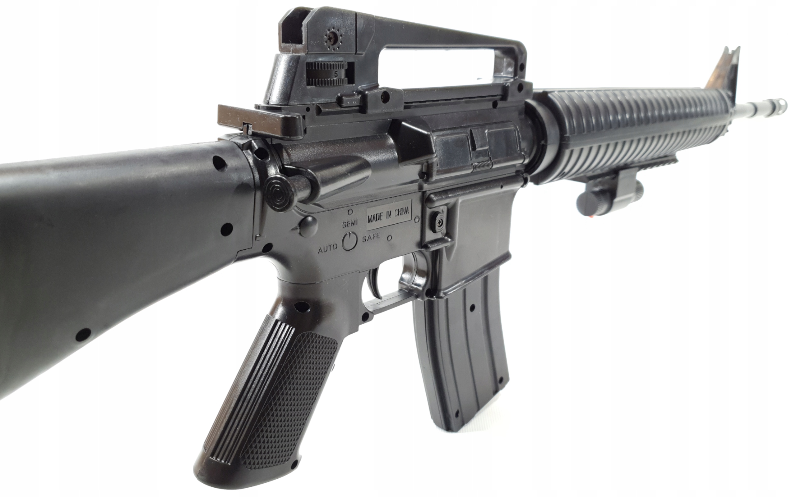 M16 AMERYKAŃSKI KARABIN NA KULKI SNAJPERKA +GRANAT Szerokość produktu 84 cm