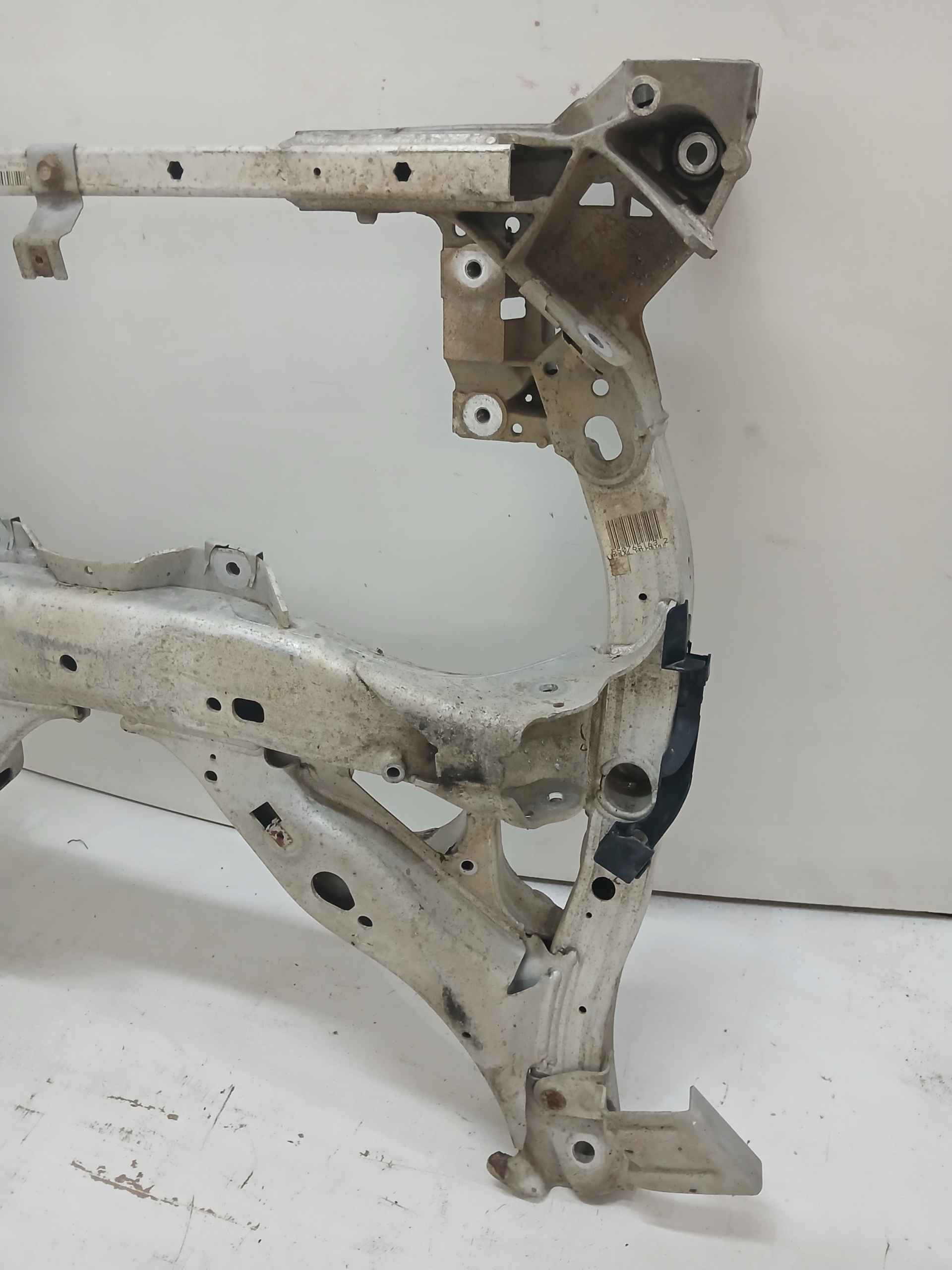 BMW F10 2.0 D N47D20C axle beam front 6796692