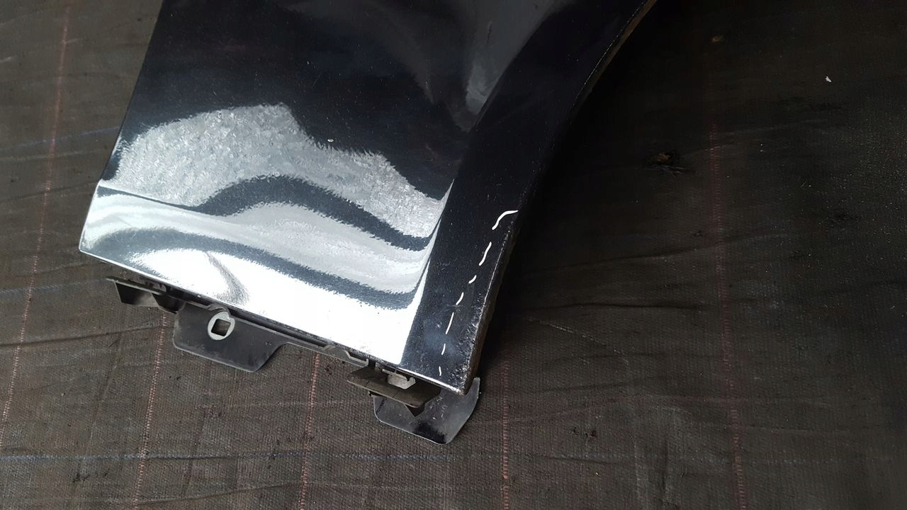 fender right front front Mercedes W219 C197