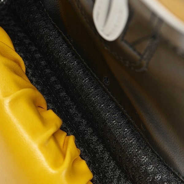 Rękawice bokserskie FLASH marki Leone1947 Model GN083/05/10