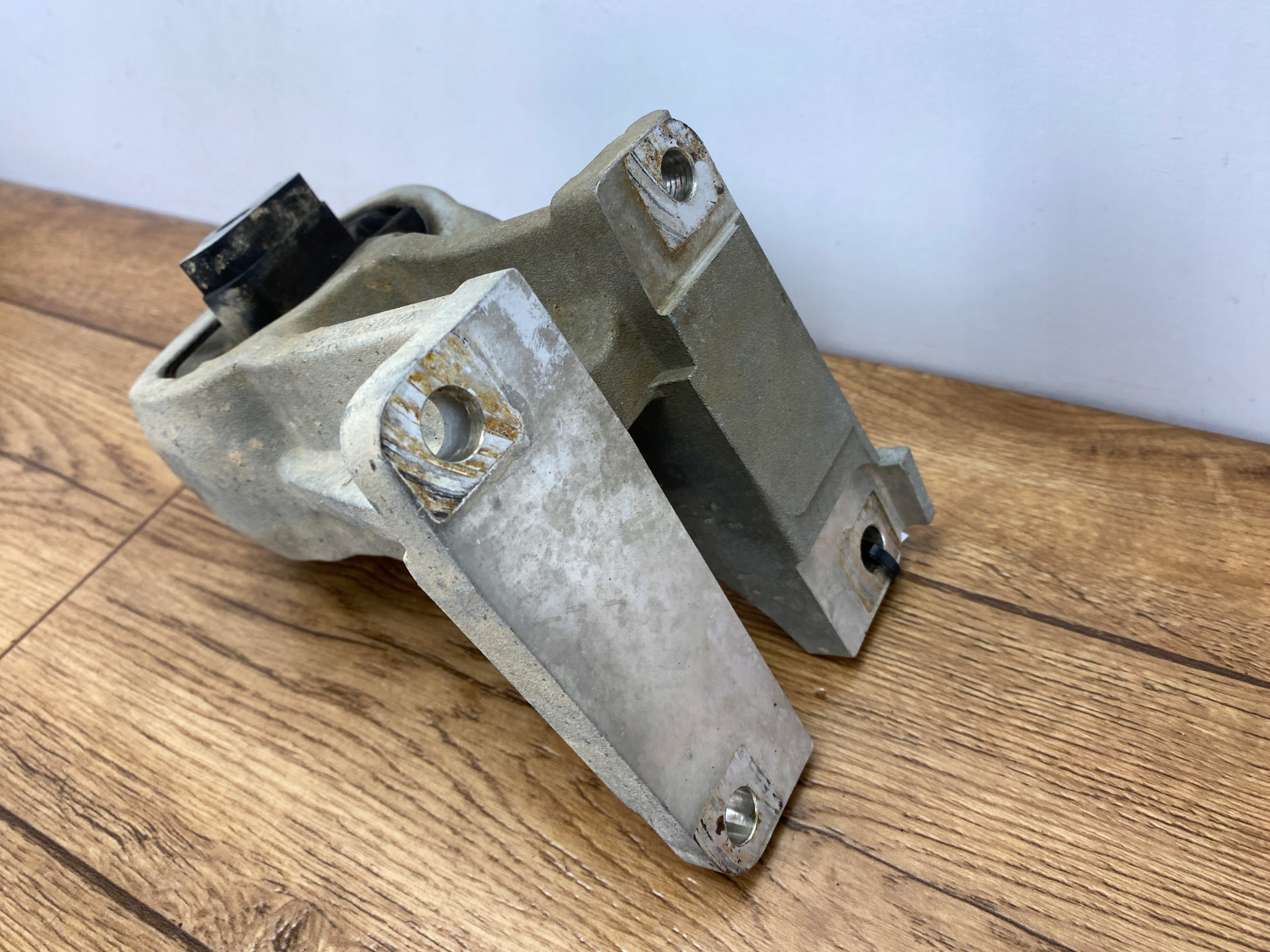 engine mount Dodge Ram 1500 2019+ USA