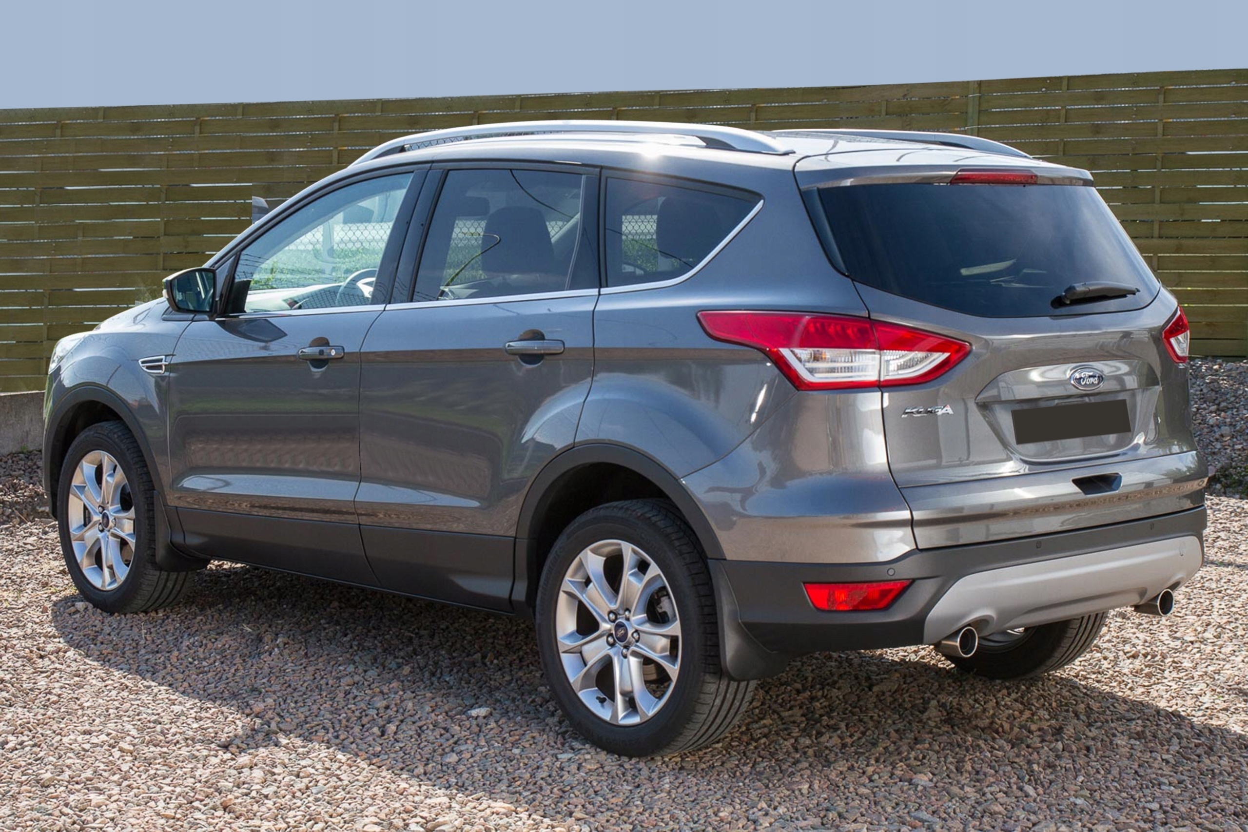 LISTWA NAKLADKA NA ZDERZAK FORD KUGA II 2013 Version European