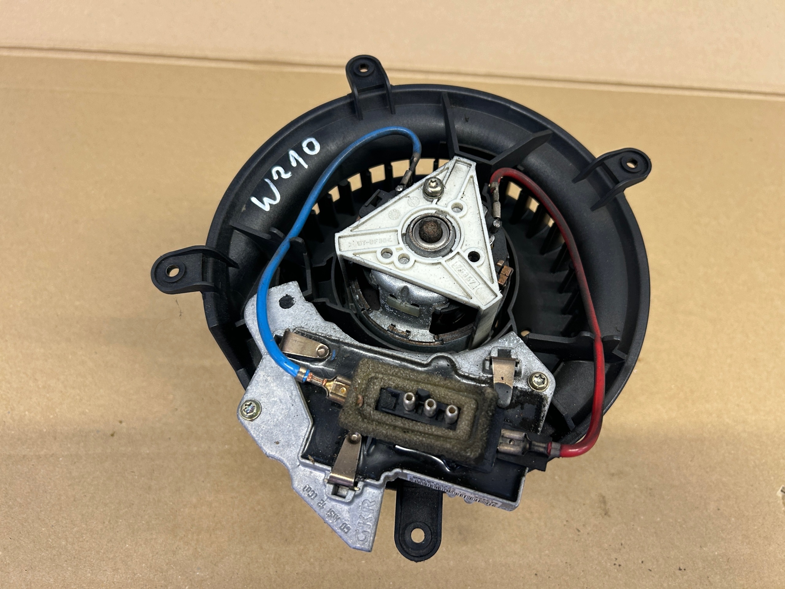 MERCEDES W210 ventilátor topení EUROPA