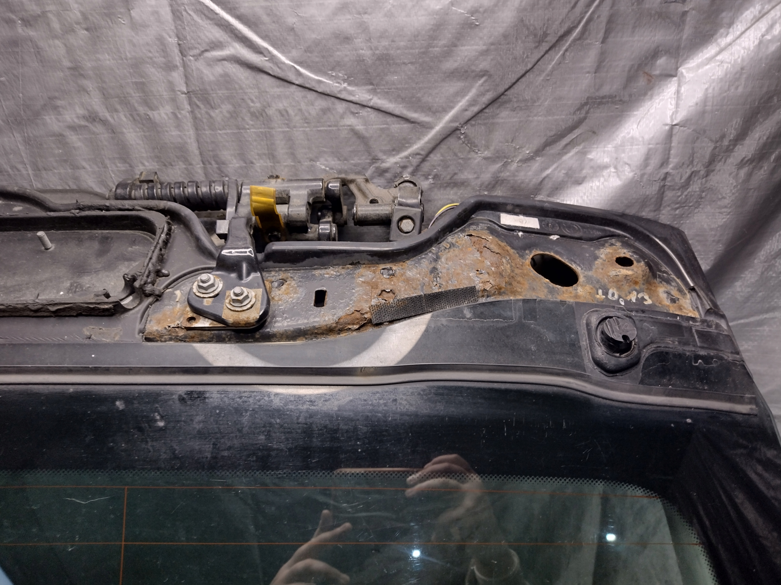 trunk door boot BMW E91 k: Black Sapphire 475/9