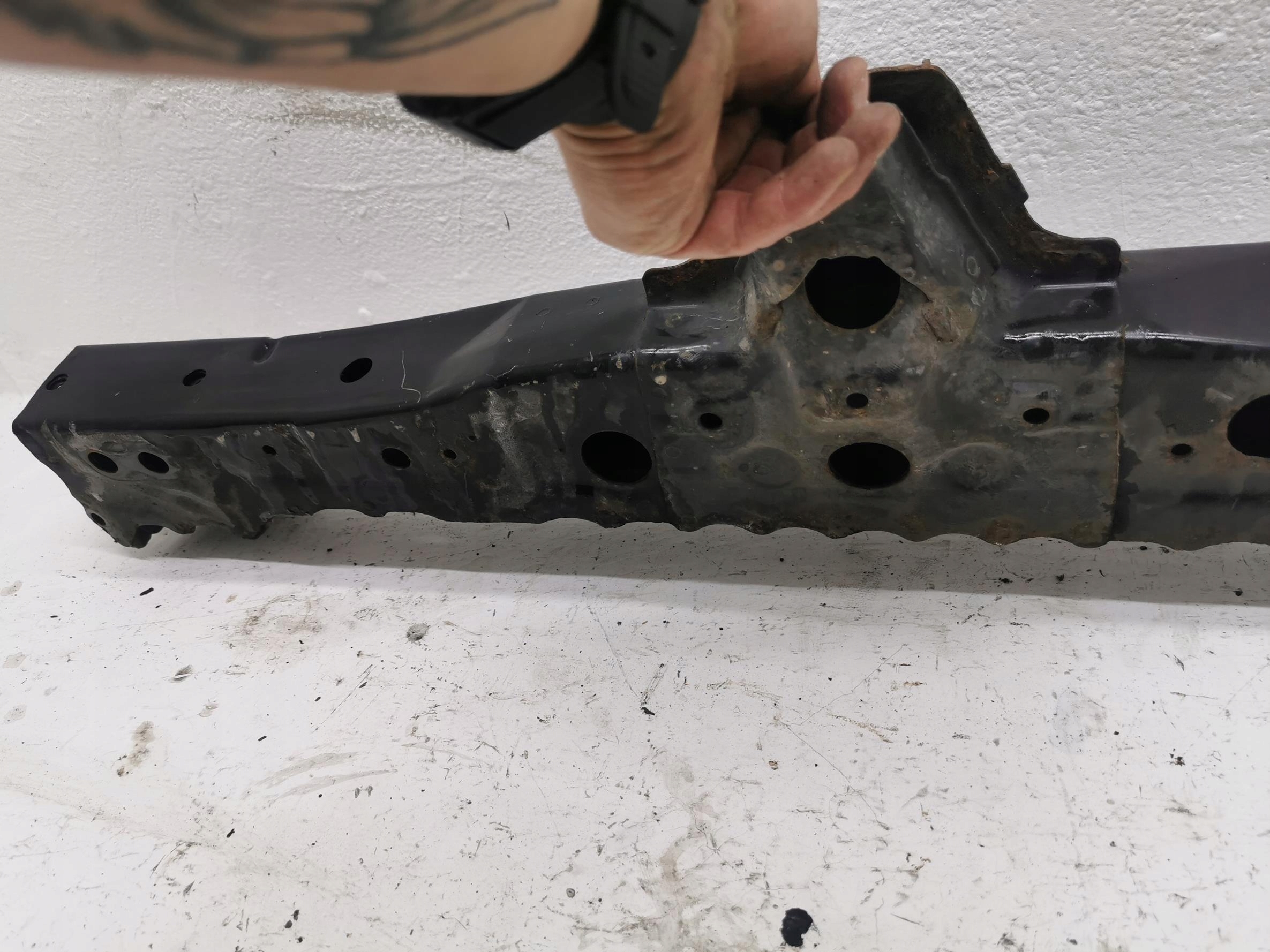 sider wall support TOYOTA AVENSIS III T27