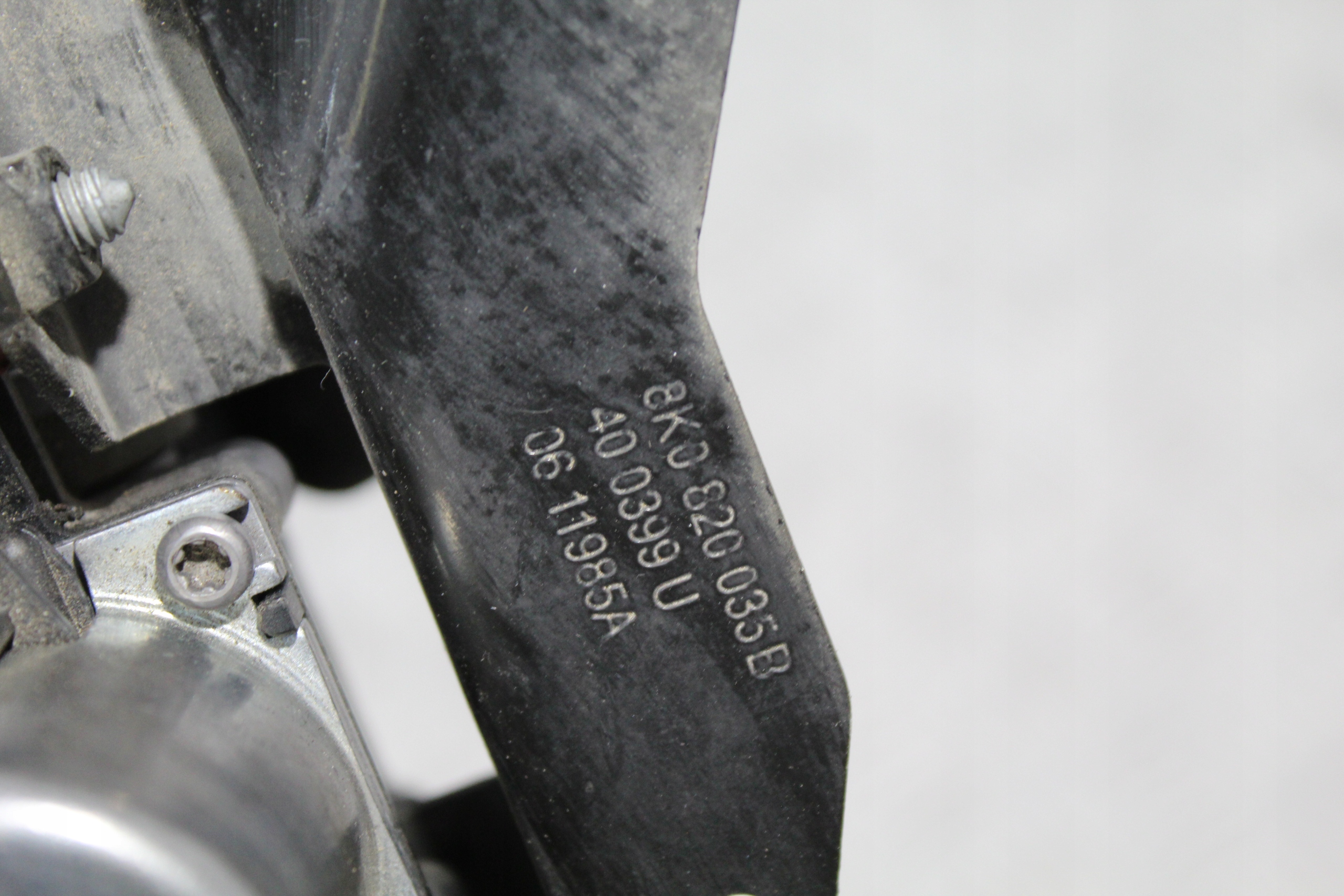 PUMPA VODE CRIJEVO AUDI A5 8T0 8T8 8K0820035B