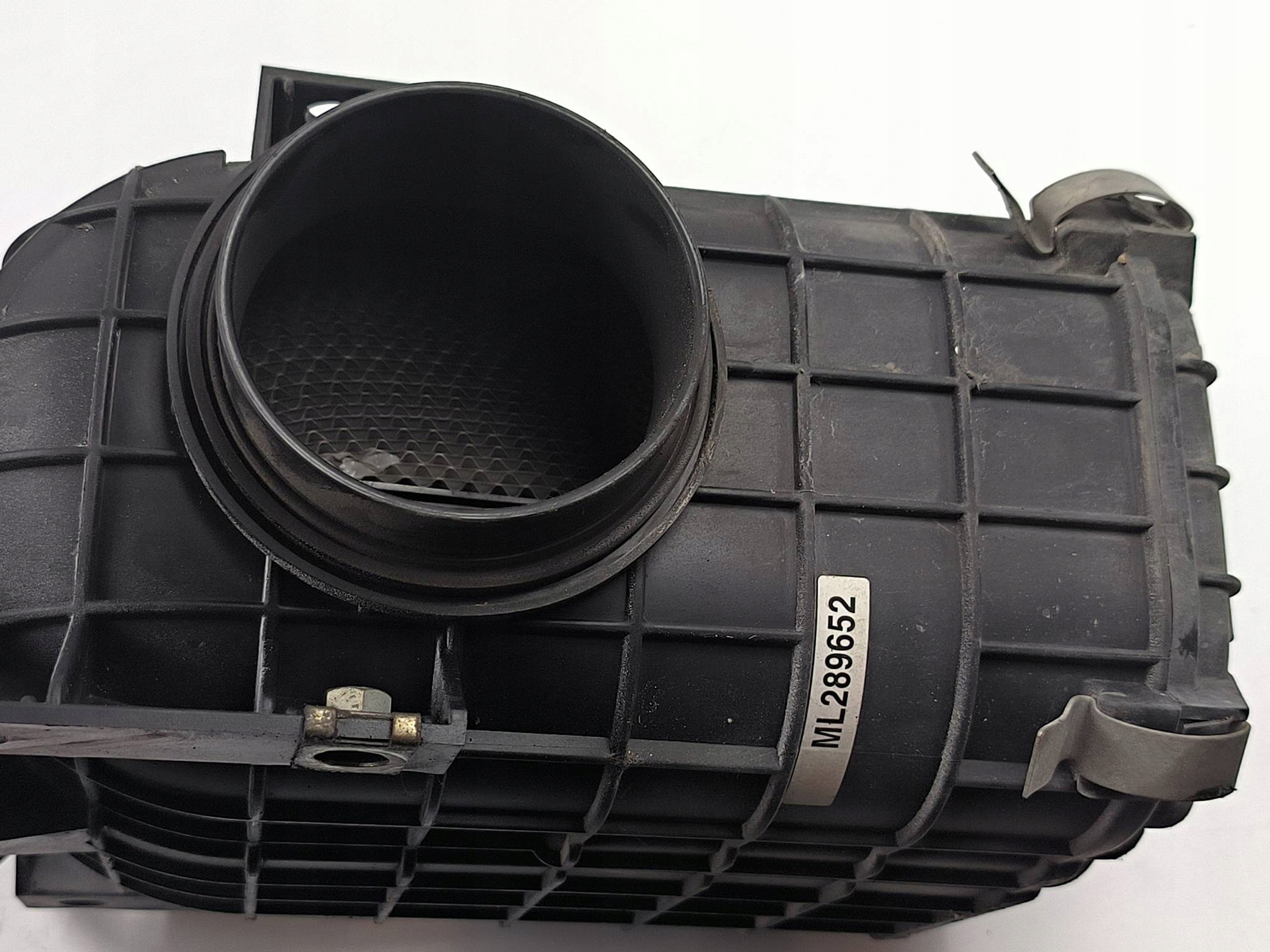 Gehäuse filter luft ML289652 FUSO CANTER 9C18