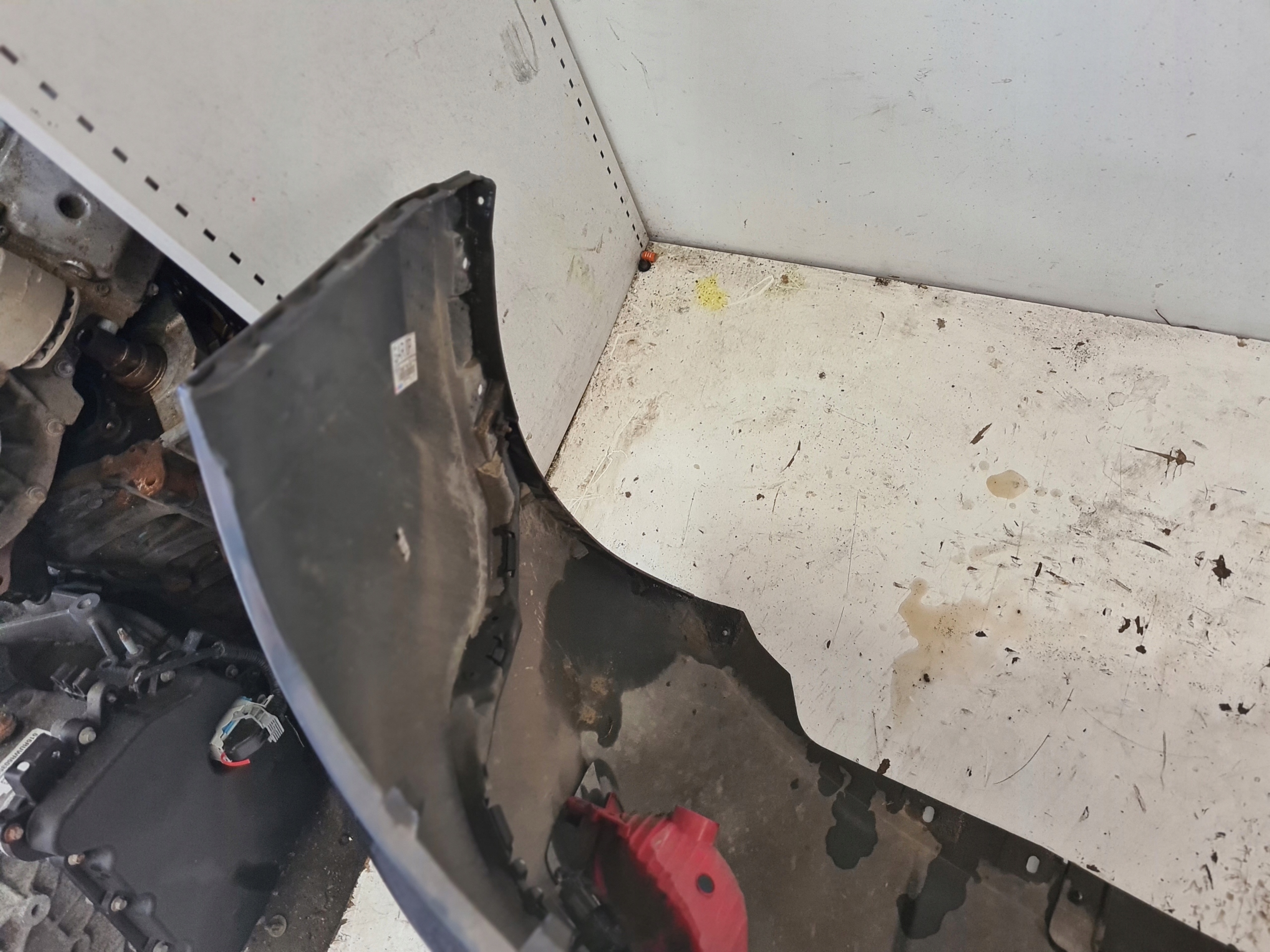 OPEL MOKKA Stoßstange heck hinten 4 PDC GAR