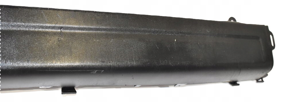 ZDERZAK TYLNY MASTER III 850220011R Kolor czarny