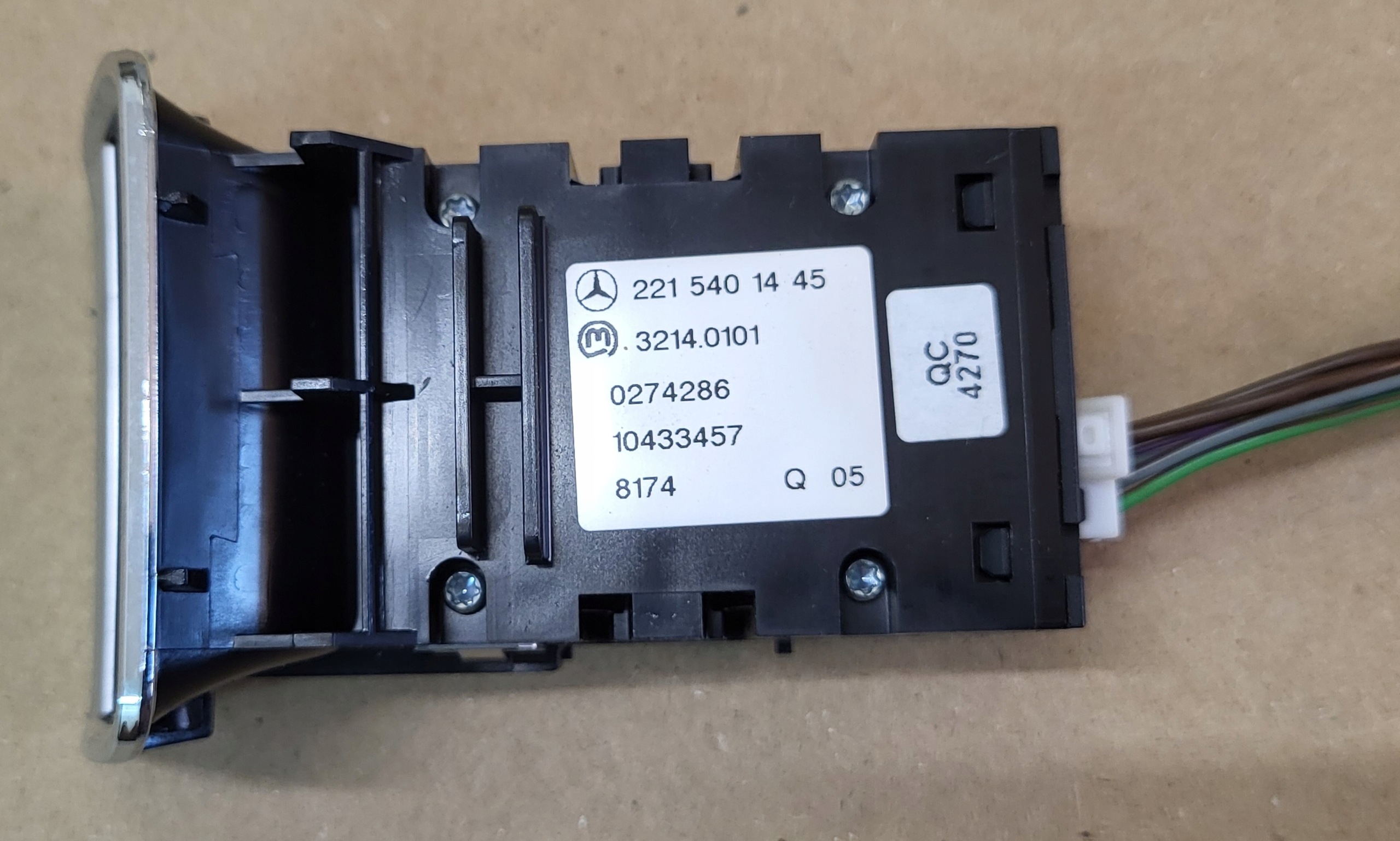 handle bracket electric brake switch MERCEDES S-KL W221 2215401445 OE